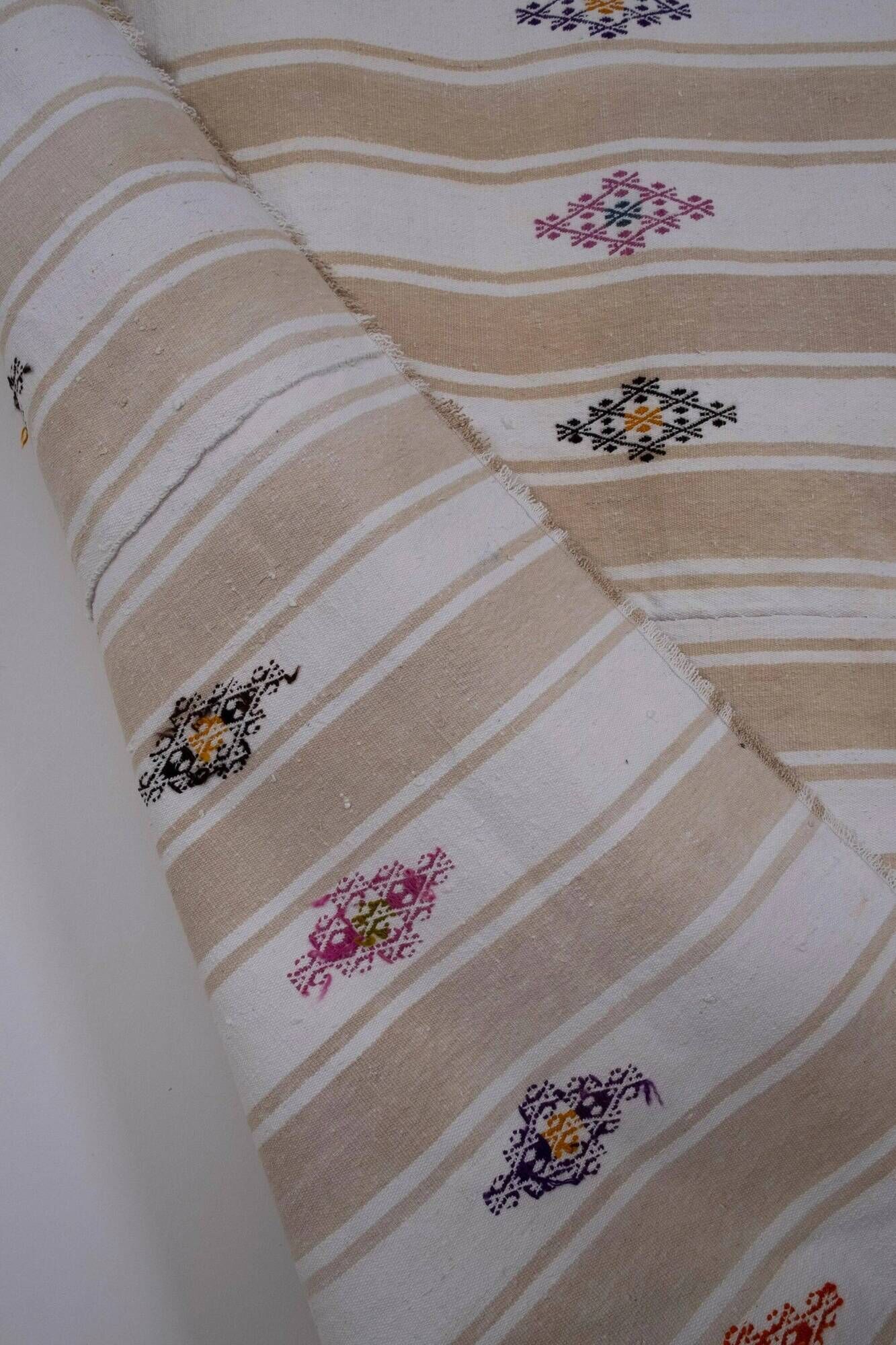 Vintage Turkish kilim handwoven 203x247 cm