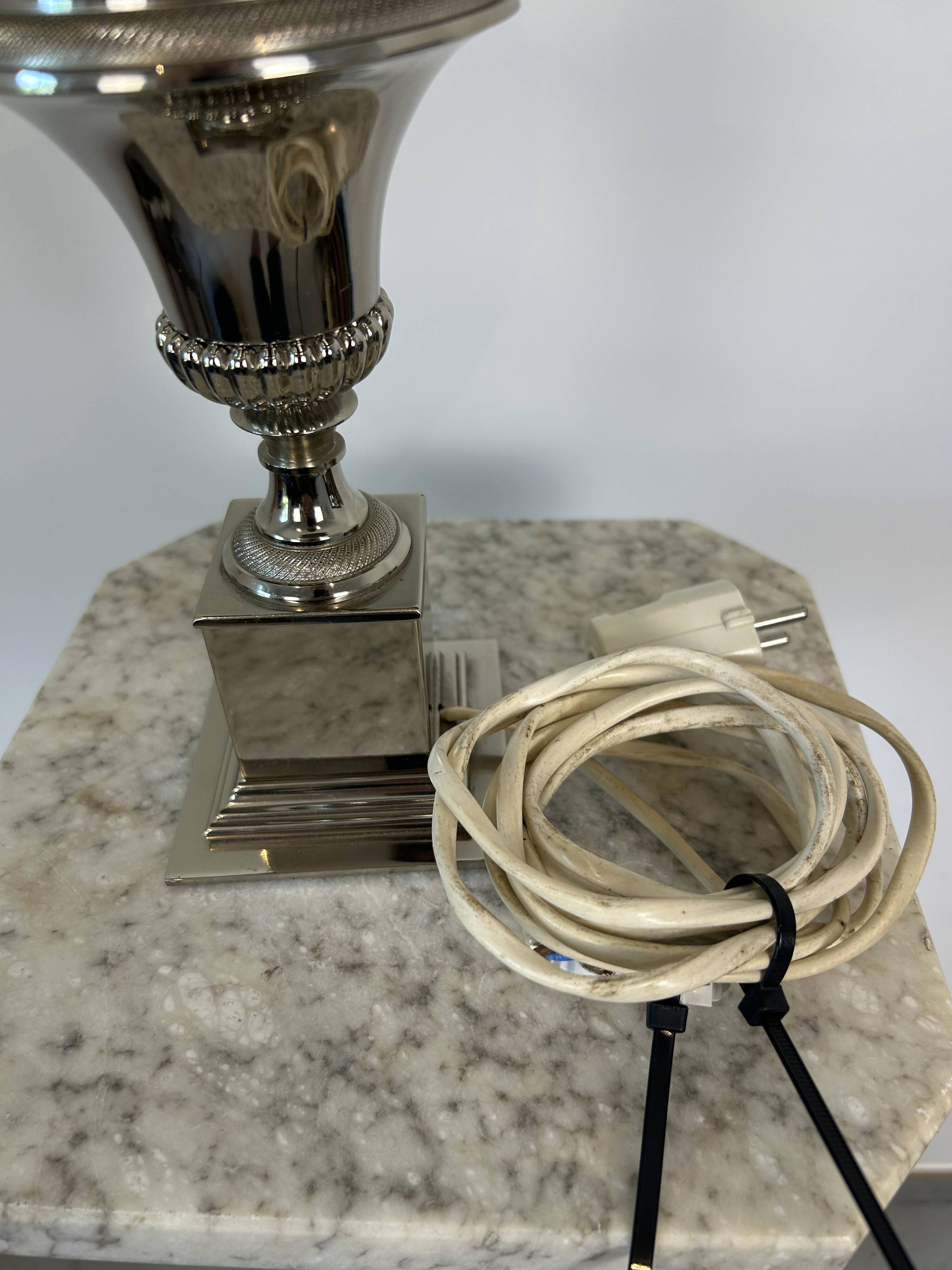 Belle lampe de table ananas - hollywood regency