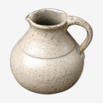 Old jug/pitcher in terracotta-sandstone