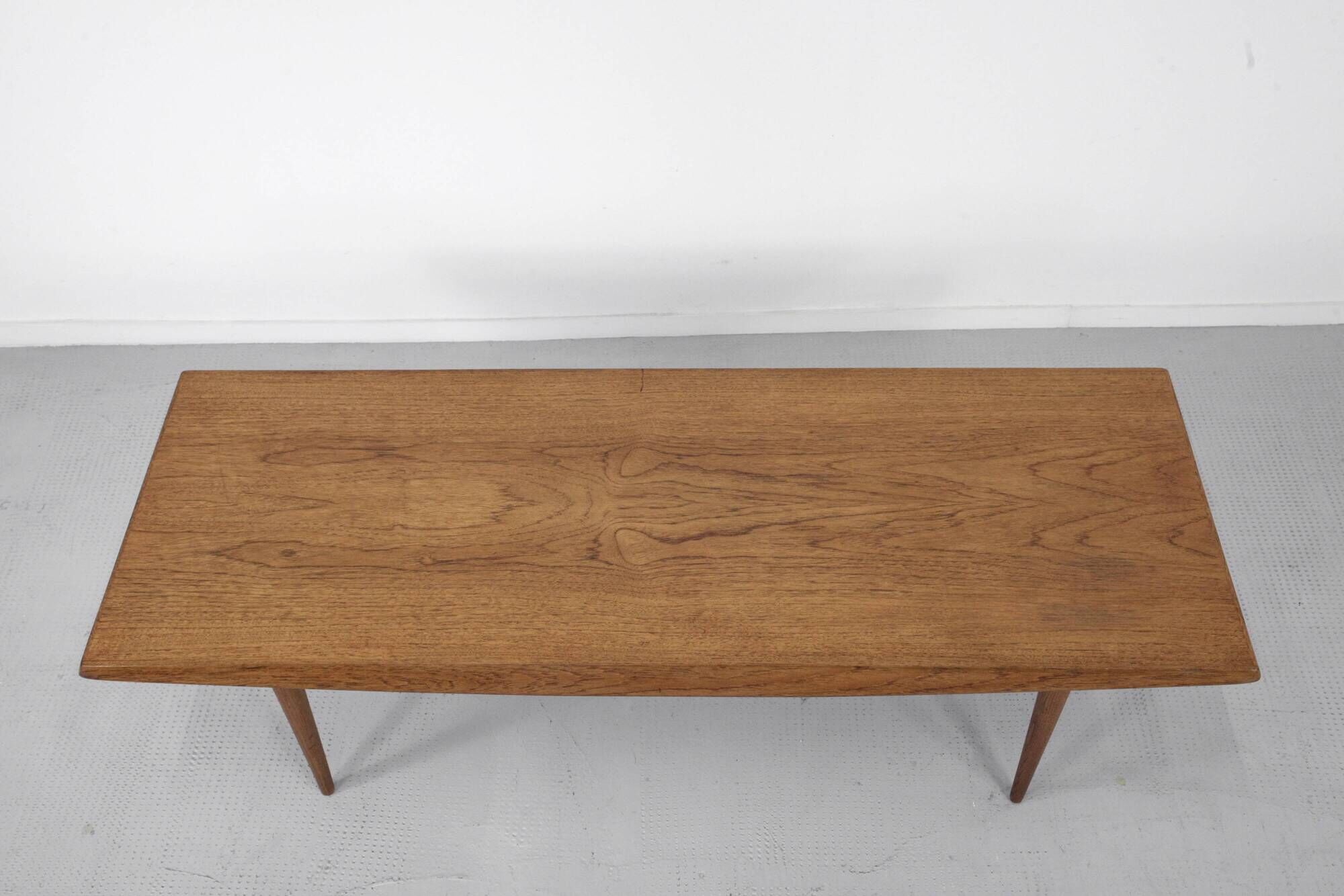 Midcentury 'Gordon Russell' Walnut Coffee Table. Vintage Modern