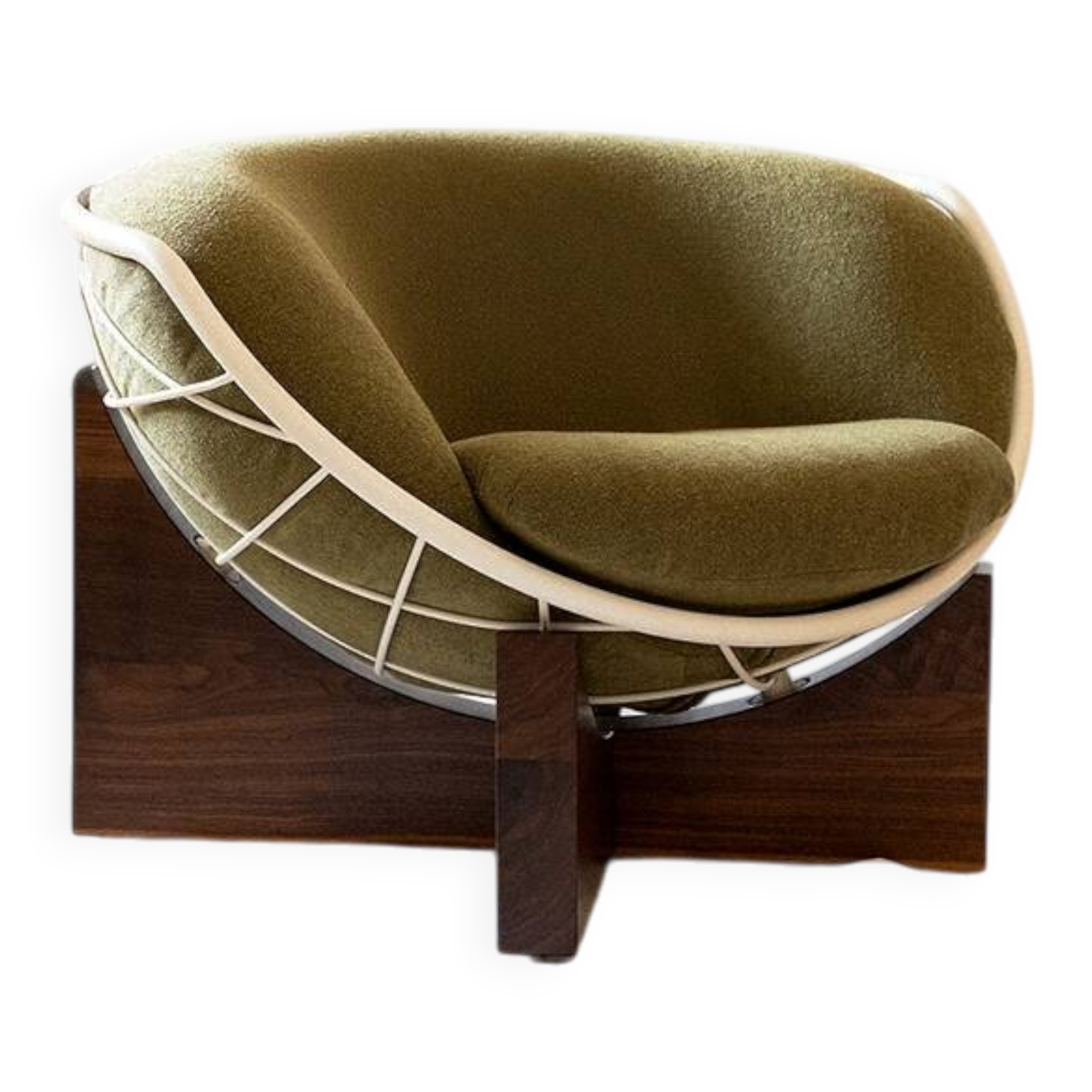 Chaise Tucker