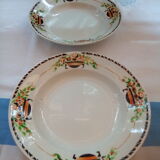 Assorted 12 dominant old brown/black plates