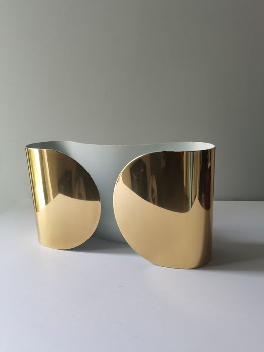 Flos wall lamp "Foglio Oro" by Tobia Scarpa