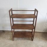 Foldable and stackable wooden shelves