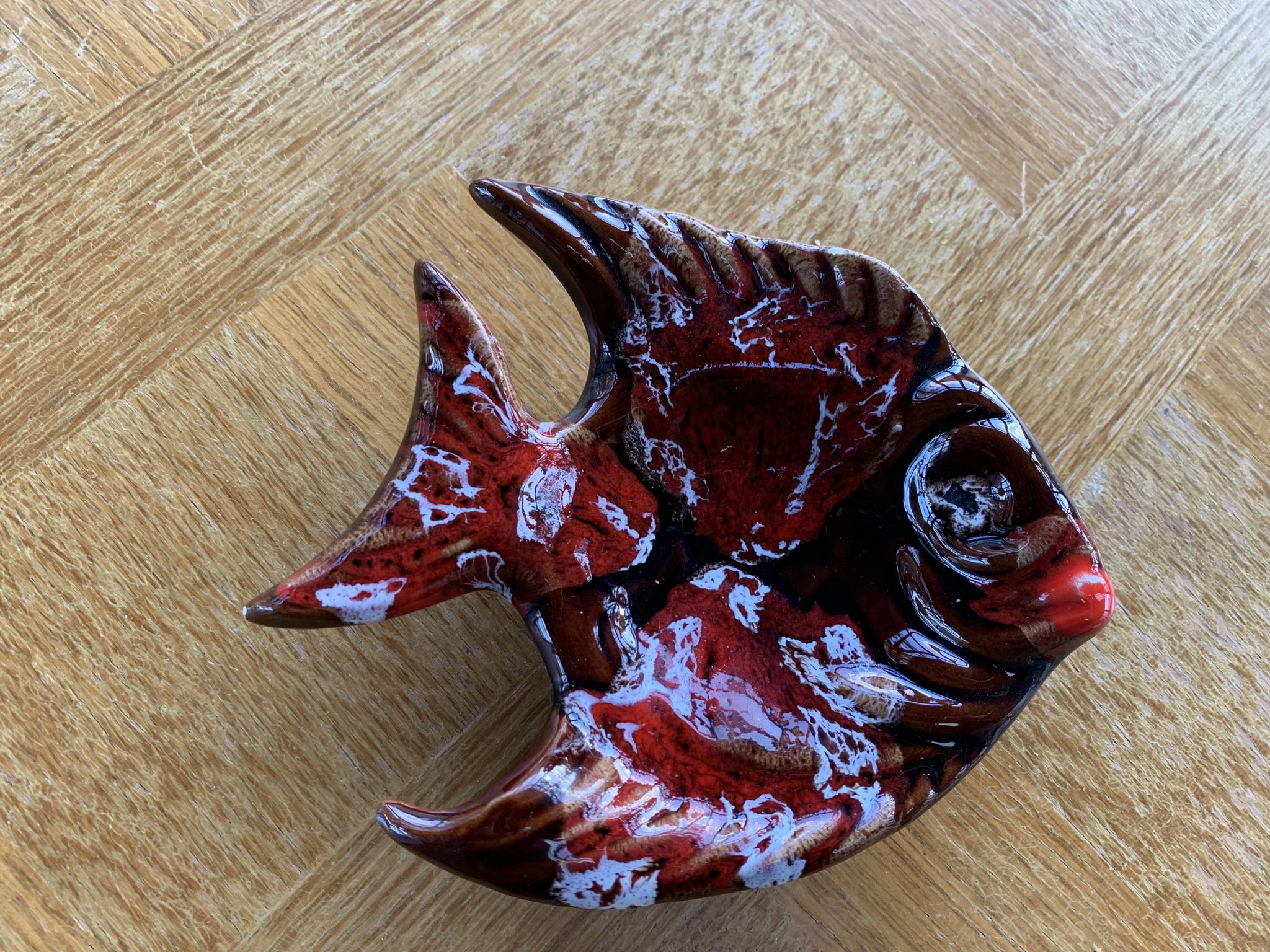 Dish fish shape glazed ceramic vintage slurry