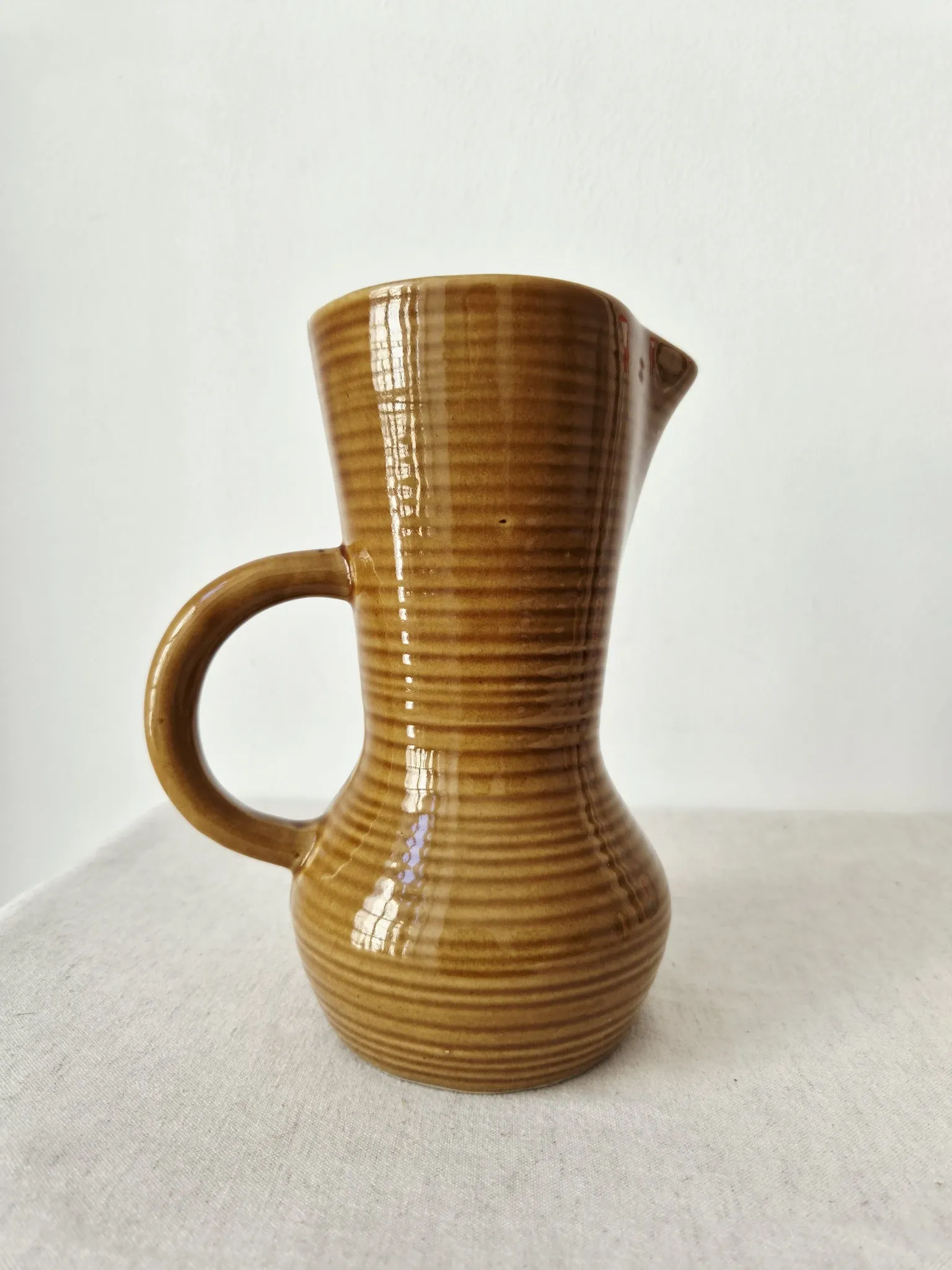 Vintage honey glazed stoneware jug/carafe from the '50s/'60s - Digoin