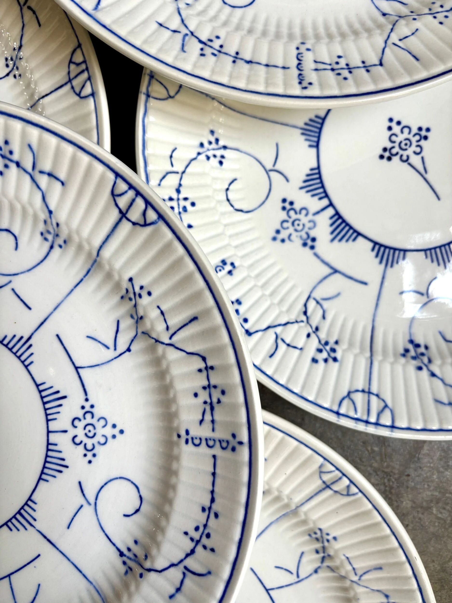 6 flat plates Boch La Louvière in blue glazed earthenware, "Copenhagen" service - 1920s-30s
