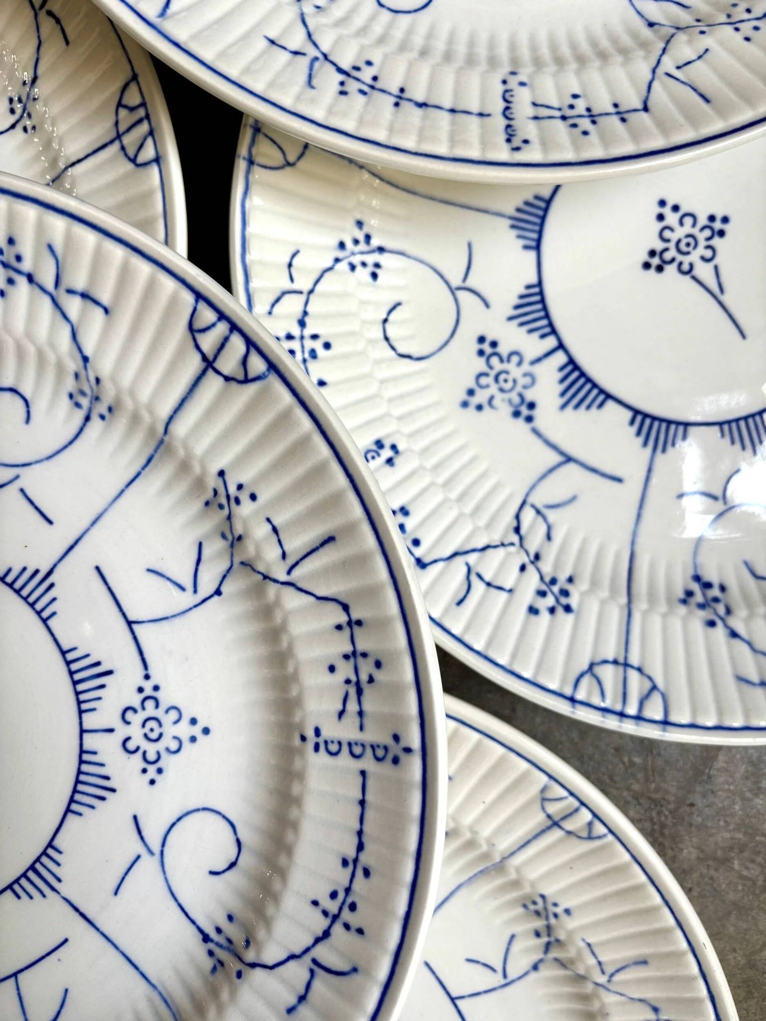 6 flat plates Boch La Louvière in blue glazed earthenware, "Copenhagen" service - 1920s-30s
