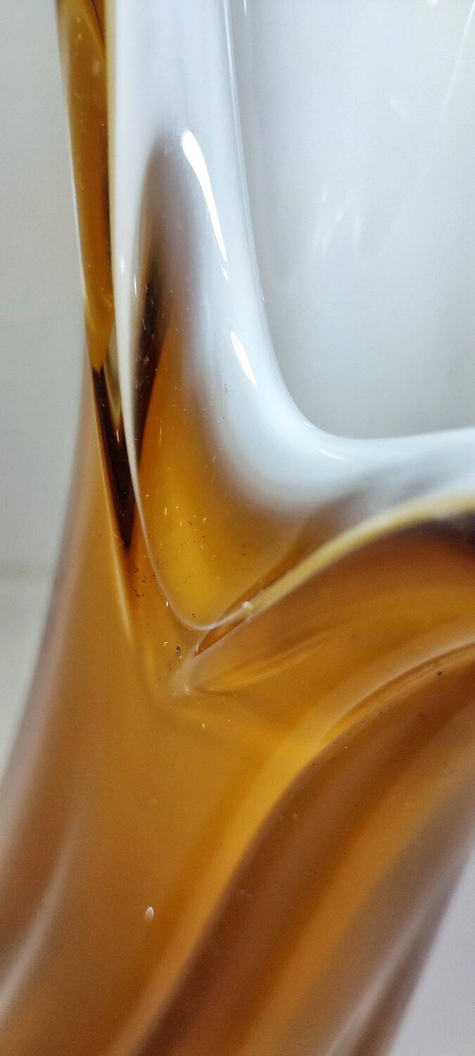 Jarrón de cristal de Murano. Italia, 1960s.