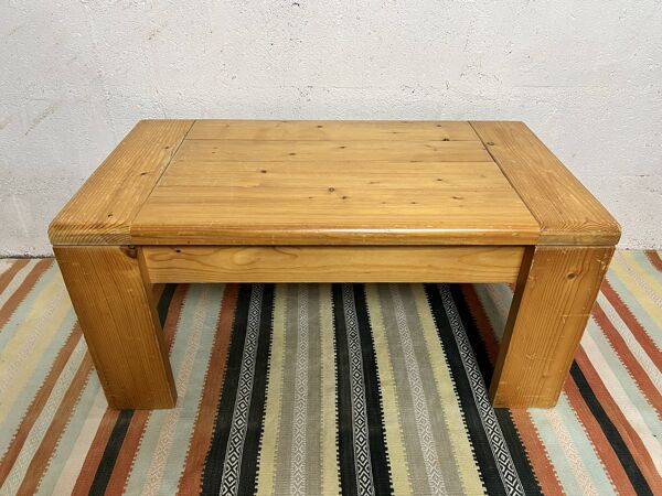 Sélection Charlotte Perriand table basse Les Arcs