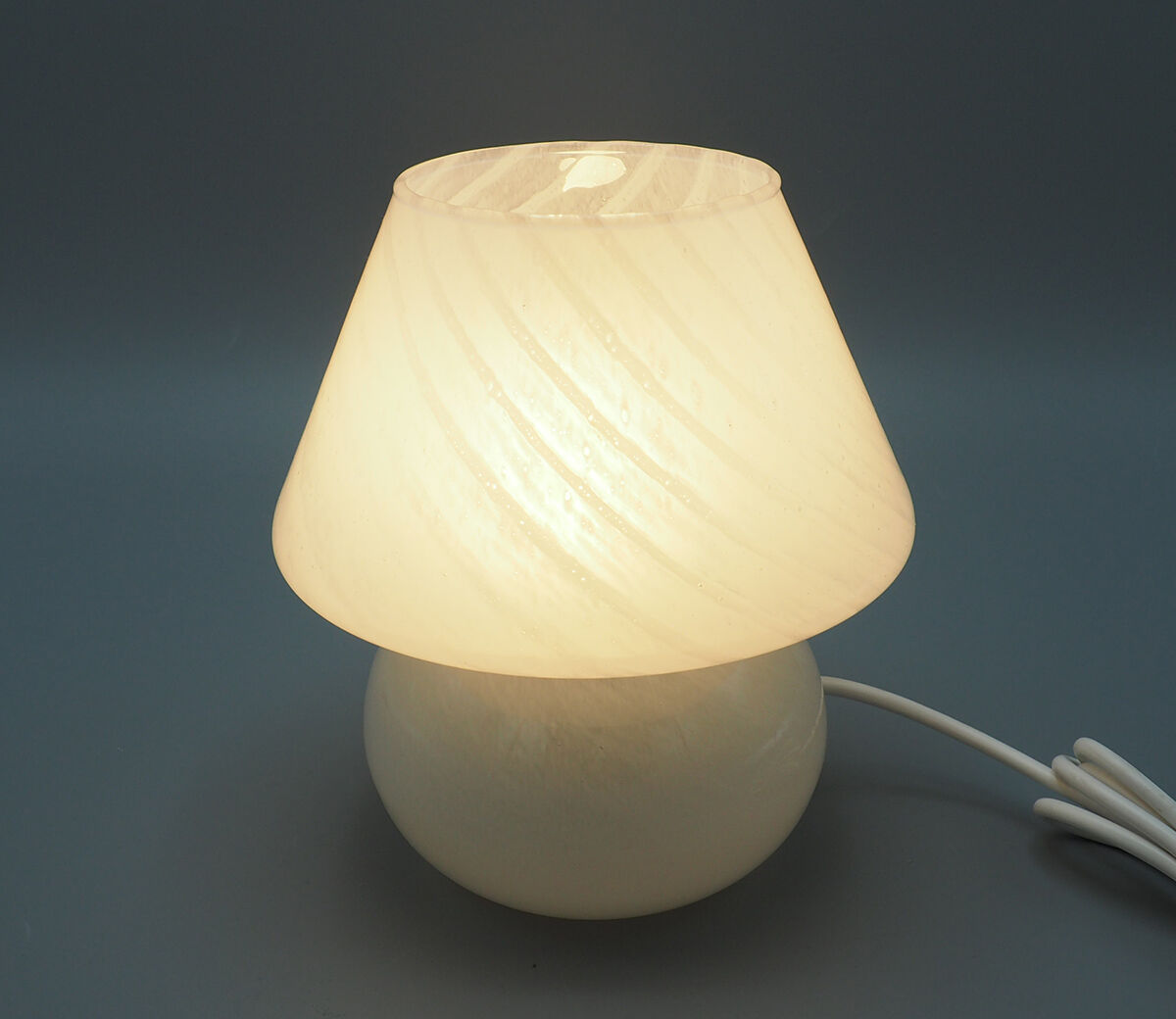 Vintage mushroom table lamp in grey murano glass, 1970s