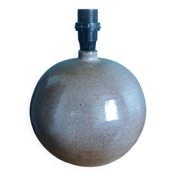 Lamp base ball signed Eric Debruyne in greige, brown, taupe colours.