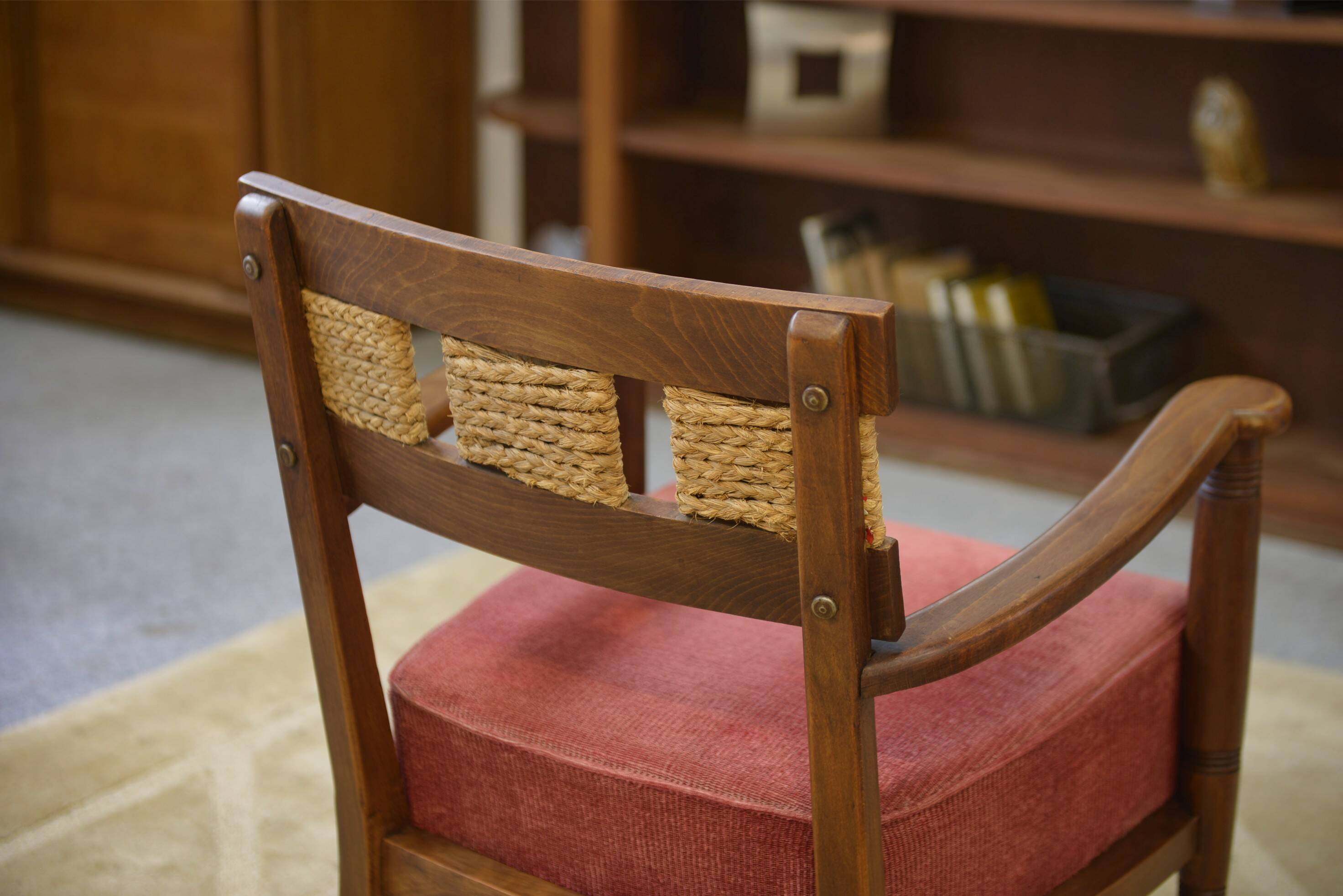 Brutalist pair of armchairs attributed to Audoux Minet, 1950s.