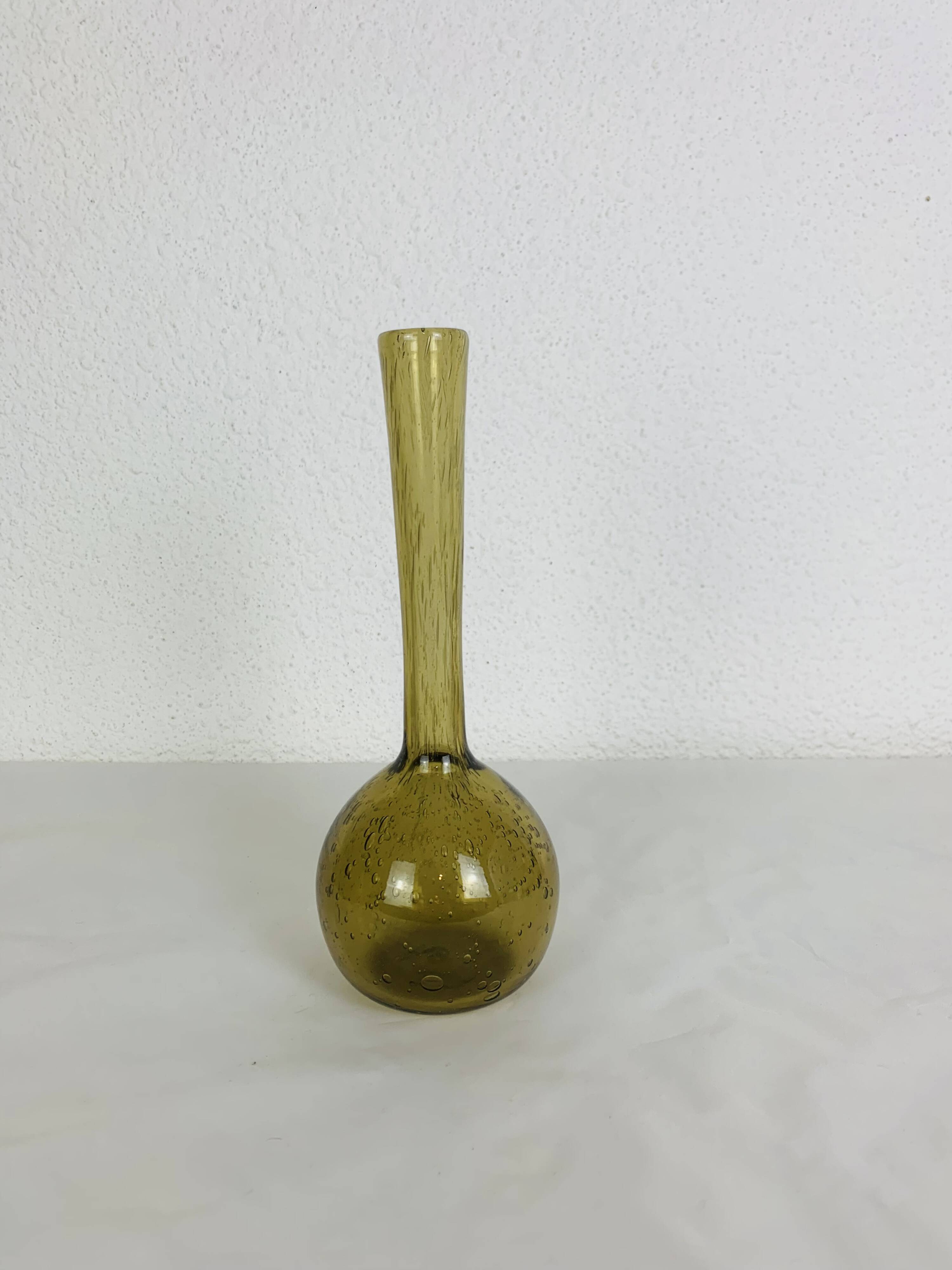 Green bubble glass soliflore vase