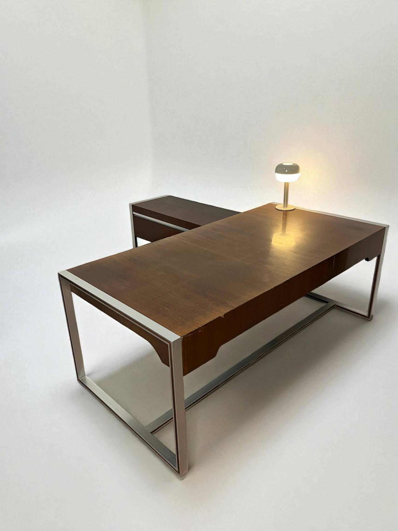 Minister's desk set + sideboard, Claude Gaillard for Ligne Roset, 1970