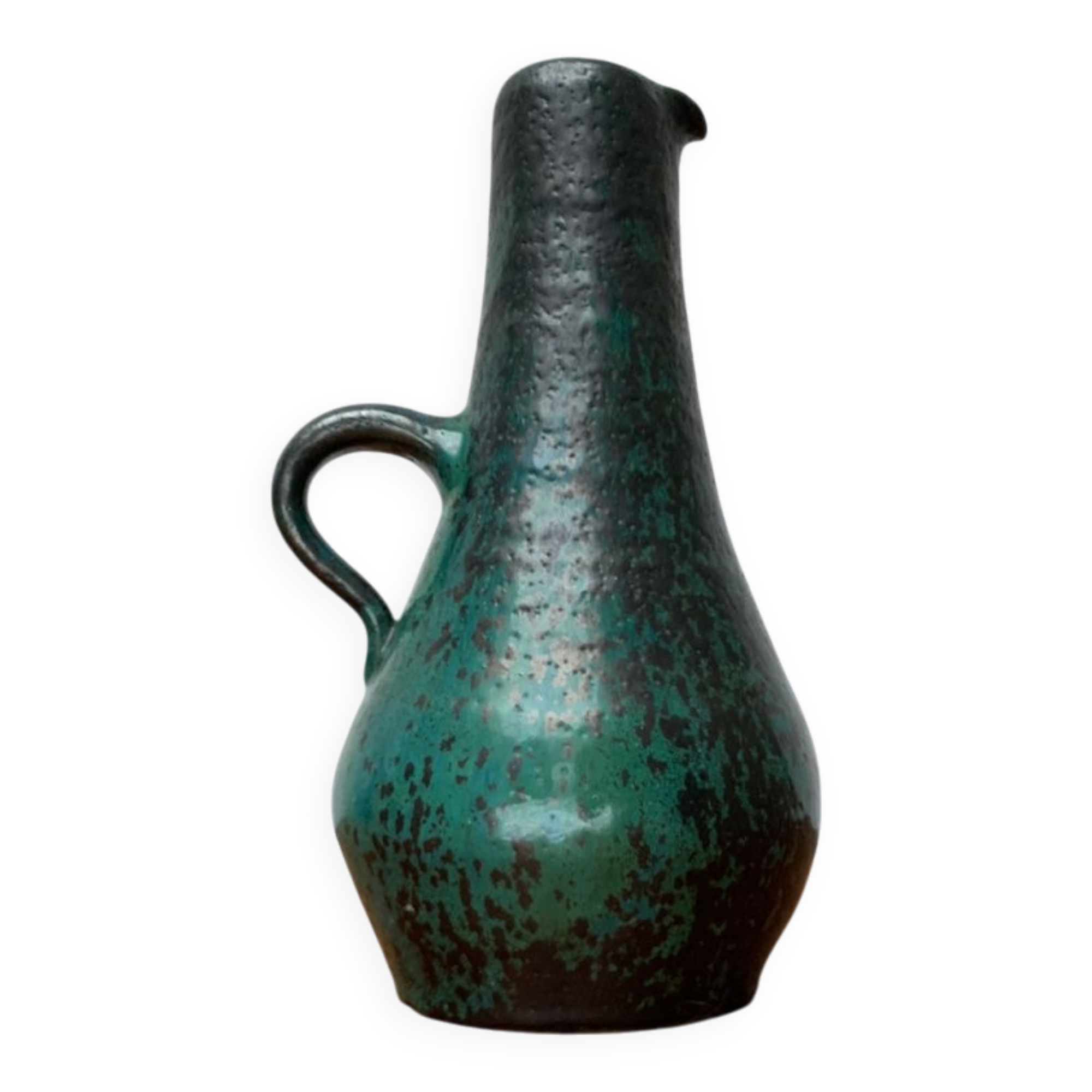 Carafe vase of studio pottery in a minimalist mid-century style by Helma Klett for Kunsttöpferei Klett, 1960s.