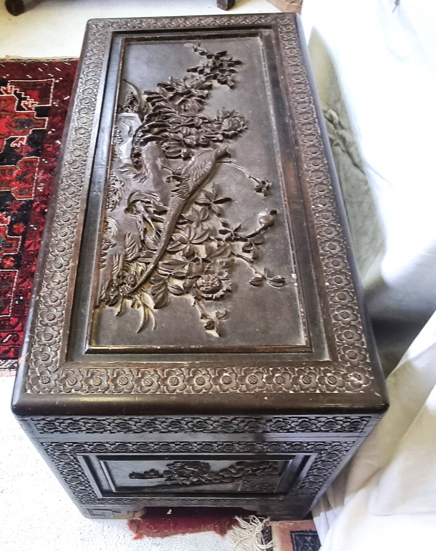 Camphor chest