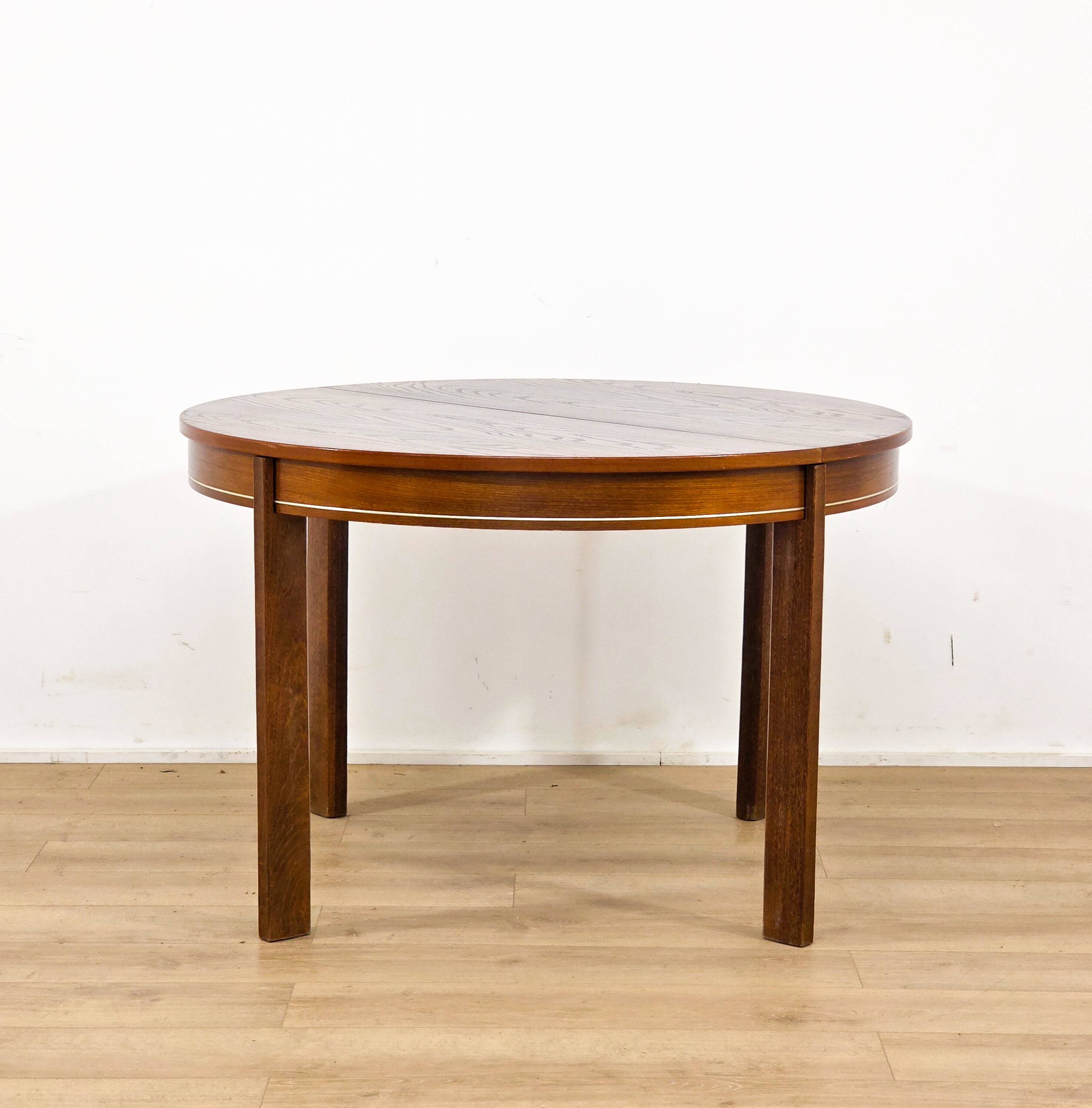 Extendable dining table in solid wood – 1970s