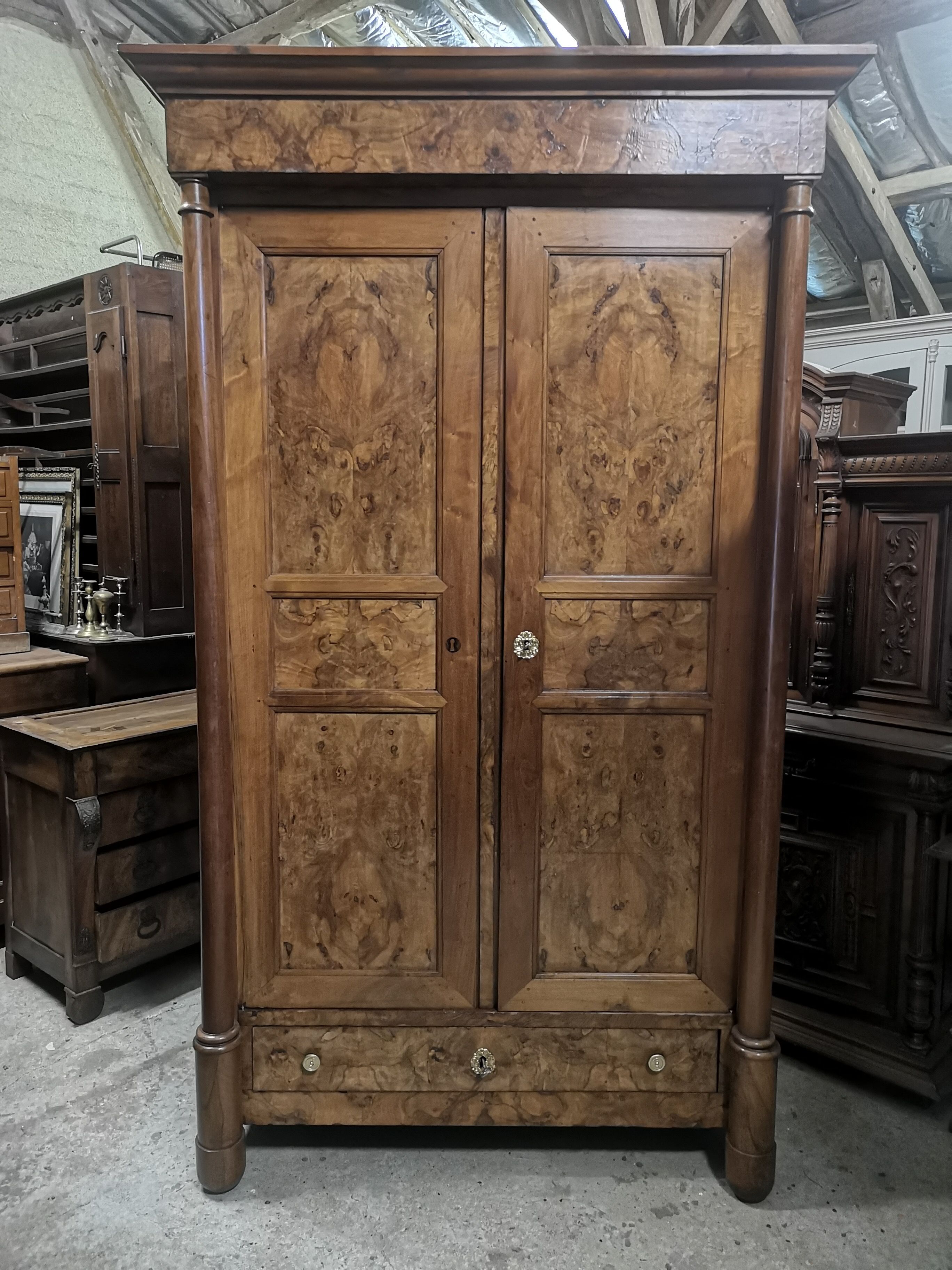 Magnifying glass veneer cabinet