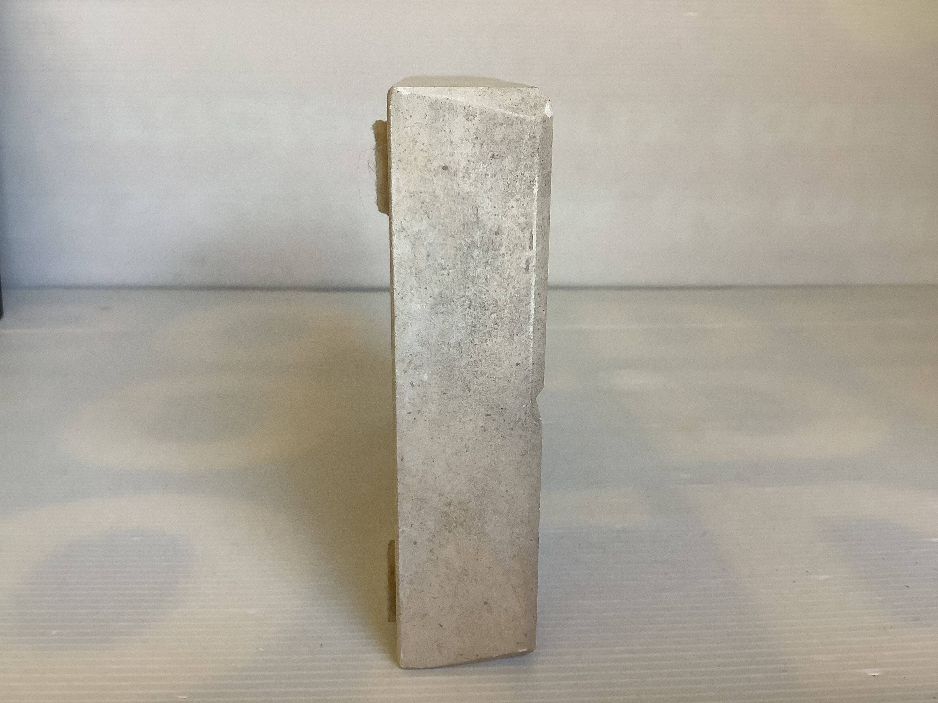 Stone ashtray pocket emptier