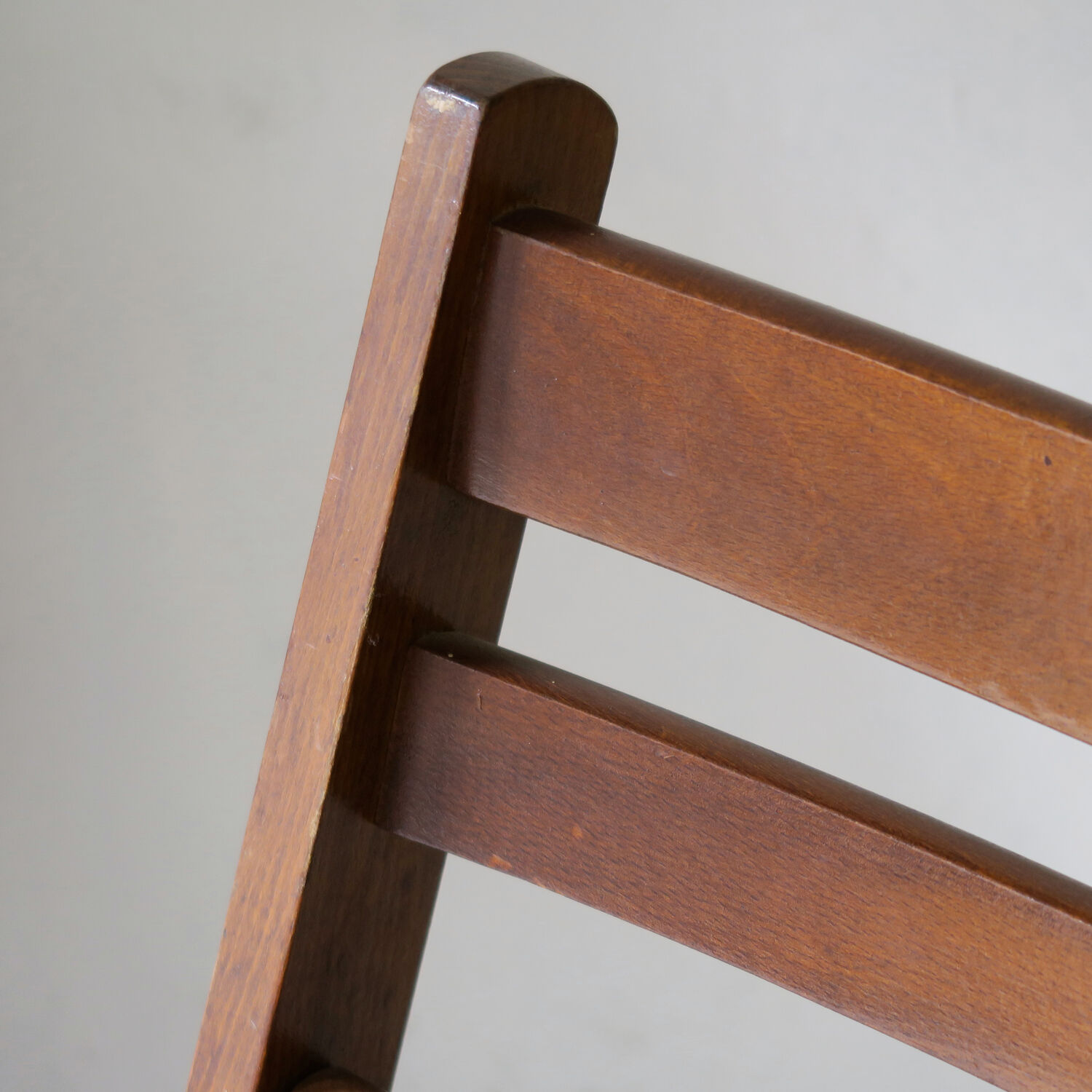 Series of 4 teak chairs