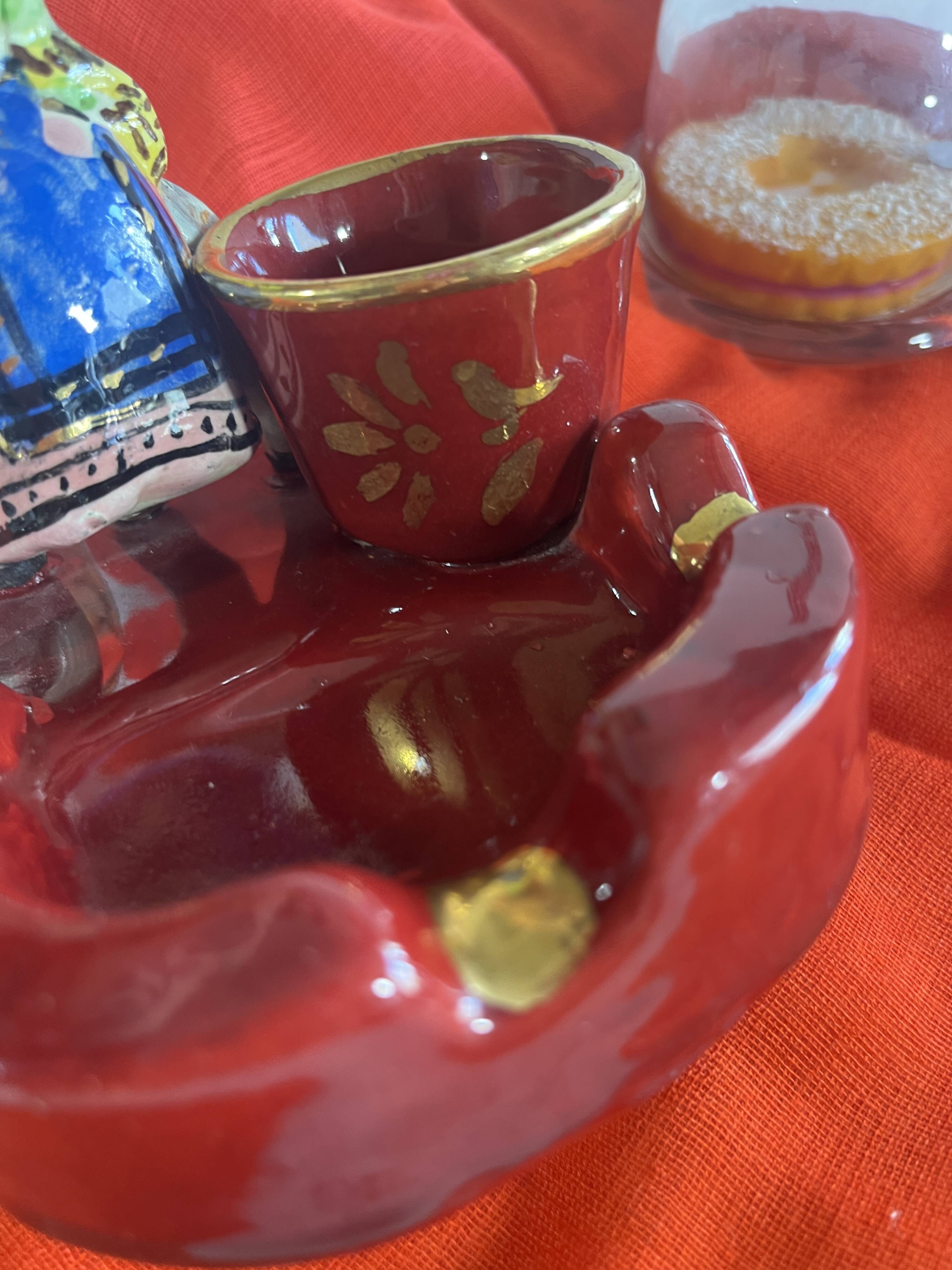 Vallauris burgundy collection ashtray