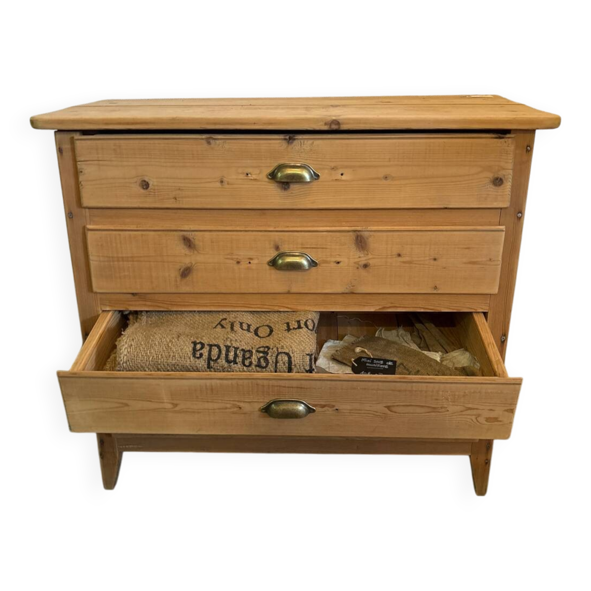 Fir chest of drawers