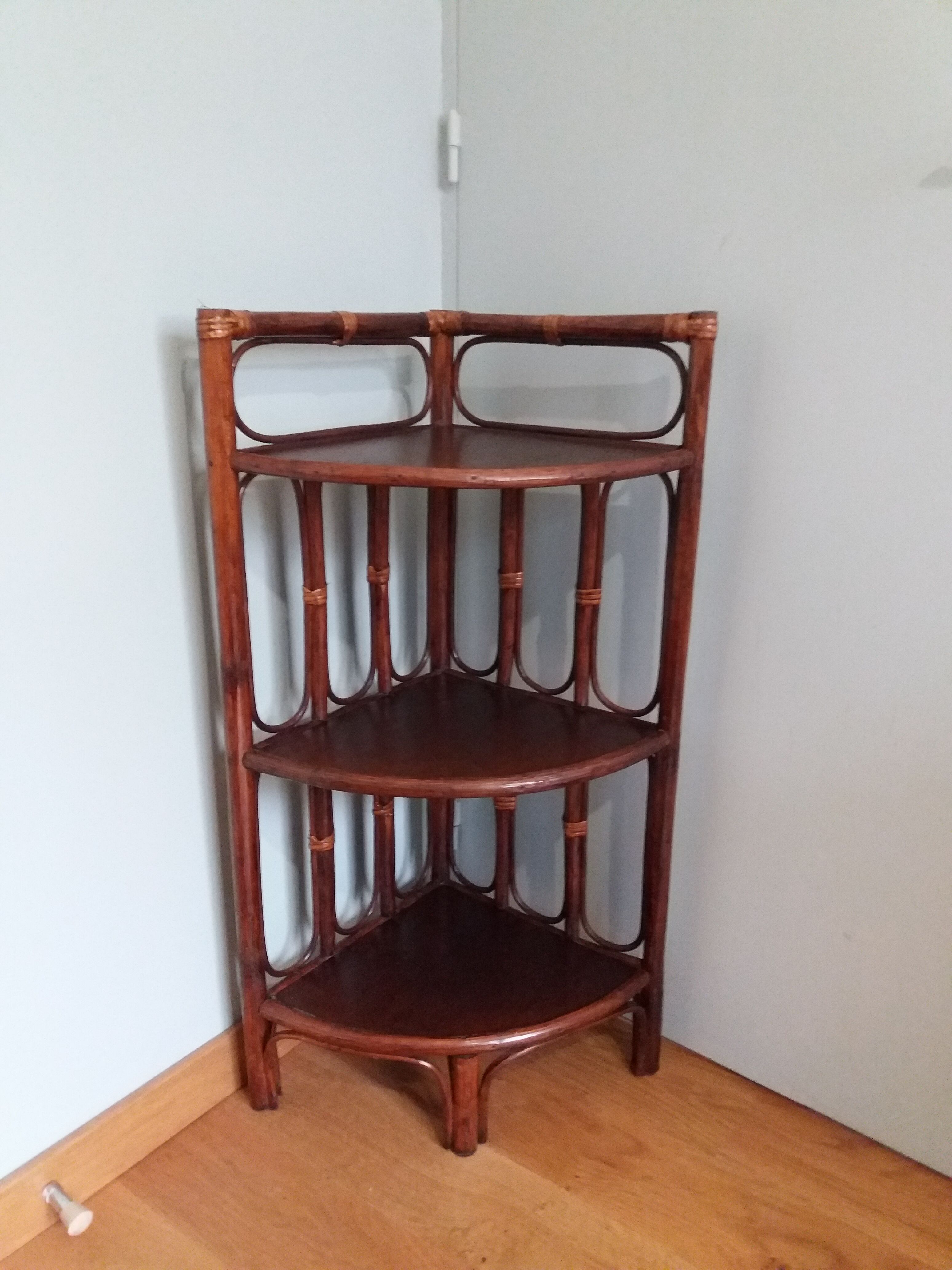 Wicker rattan corner shelf neck