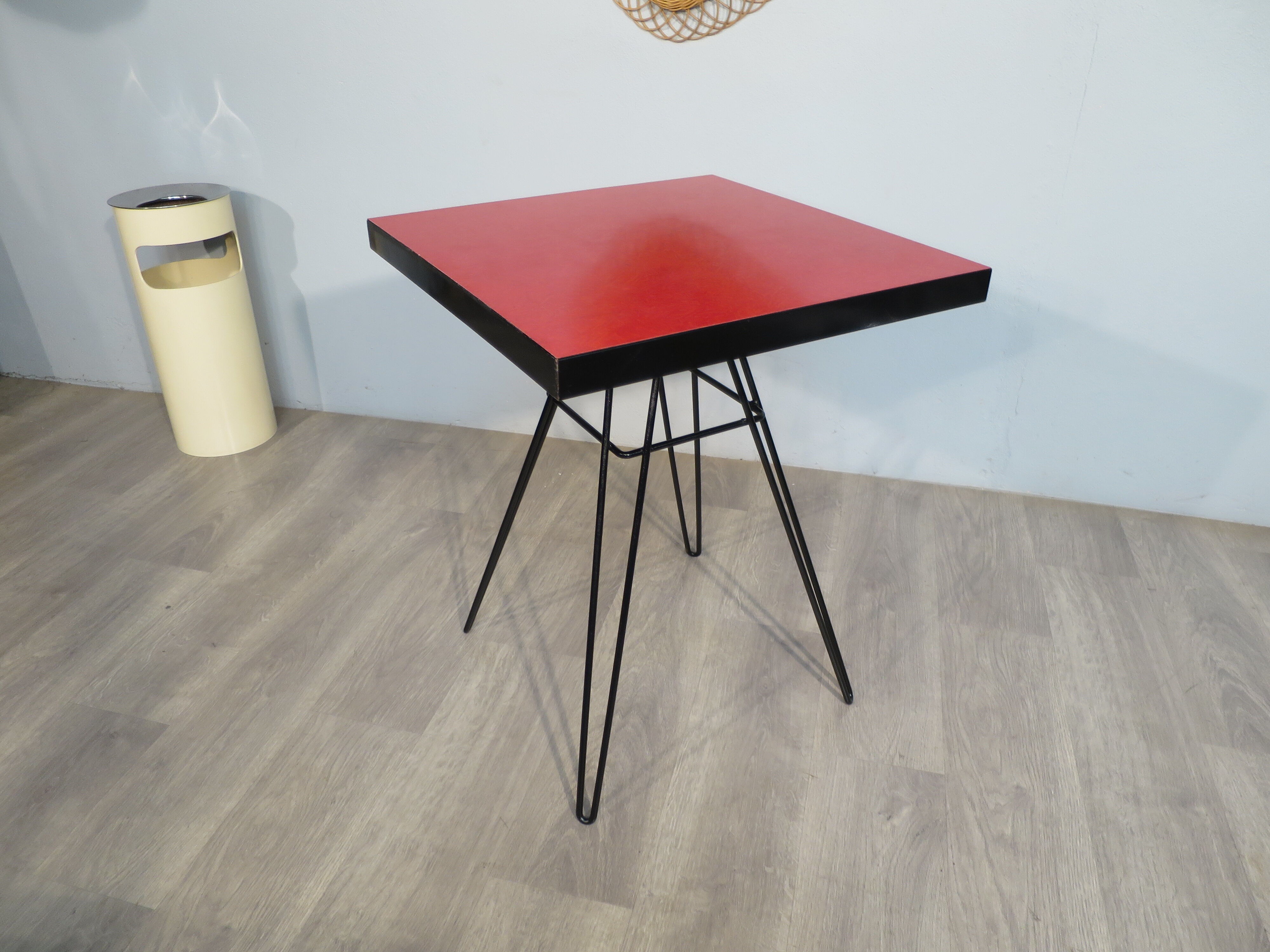 Table bistro trampled "pin" 50s