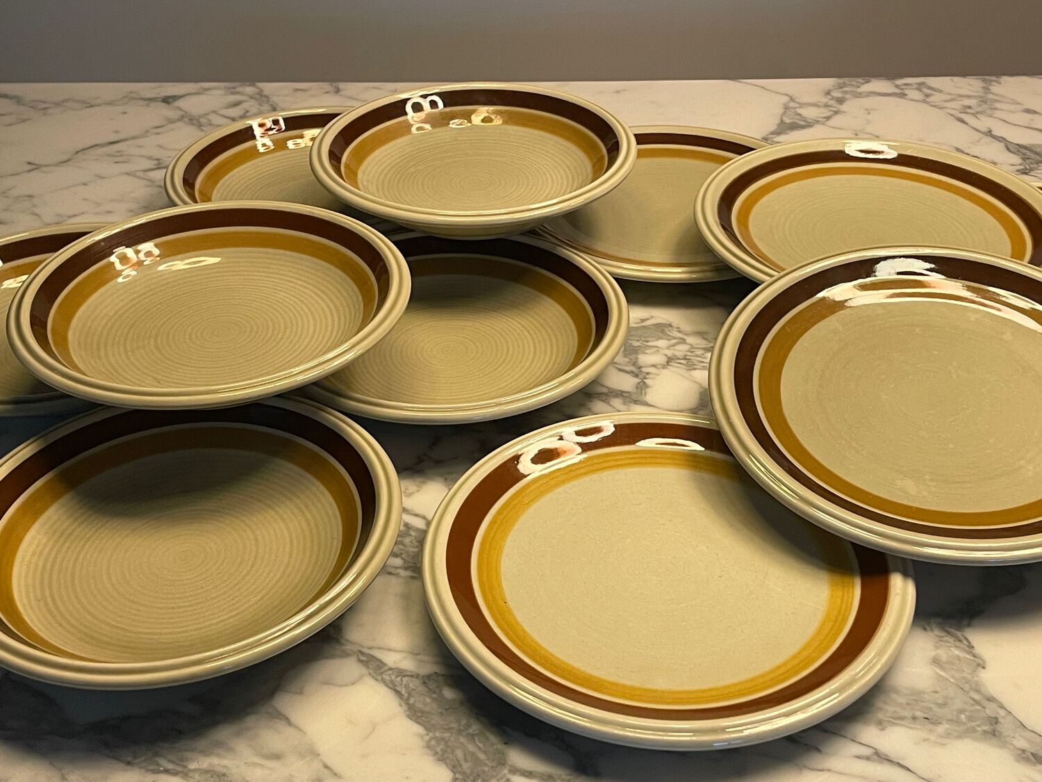 Lot of 12 Keramos plates 1970