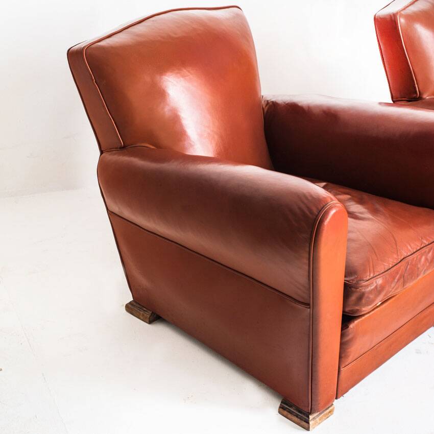 Pair of vintage club armchairs. Wood and Skay. France, 50