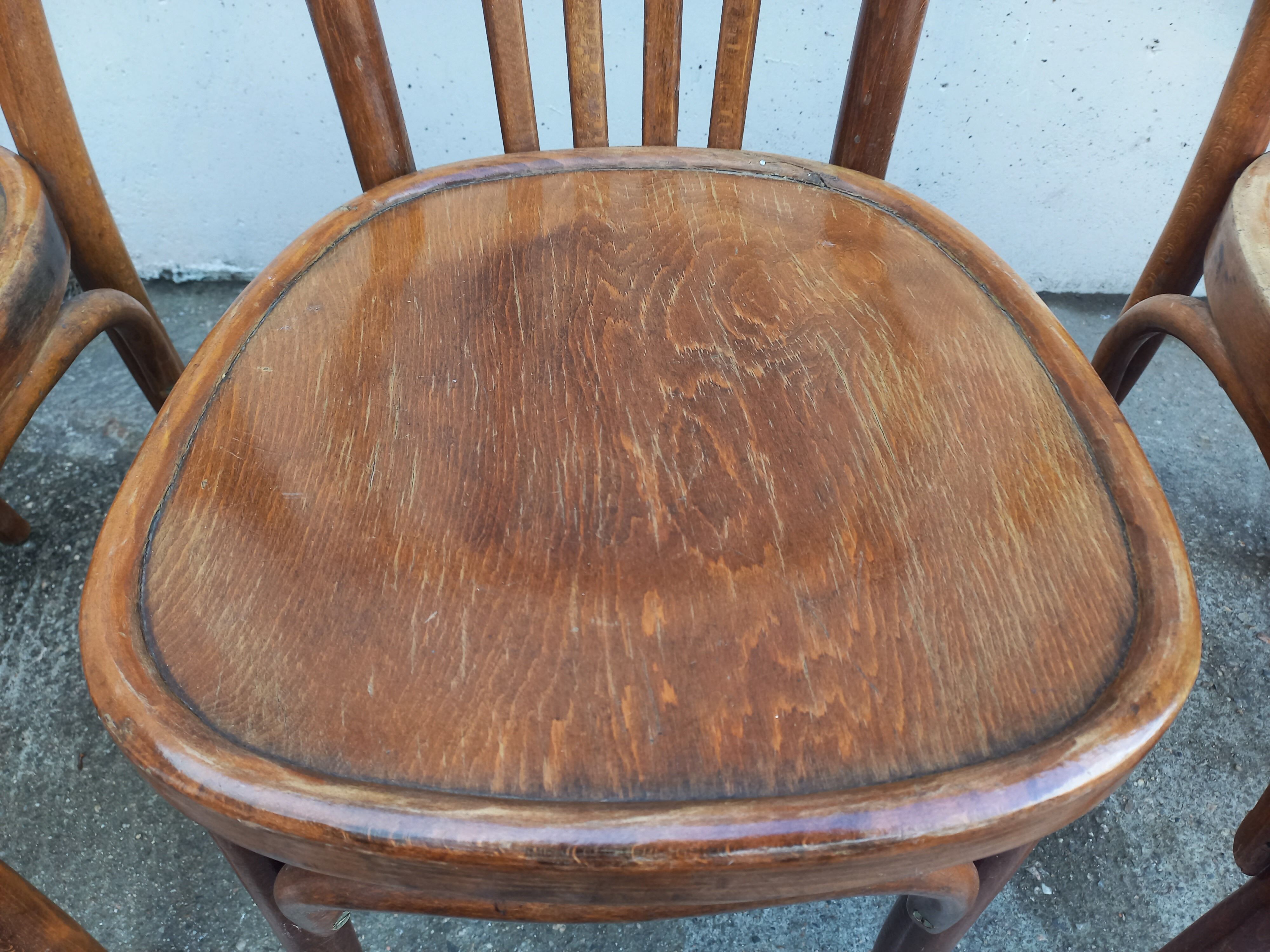 Chaises bistrot vintage
