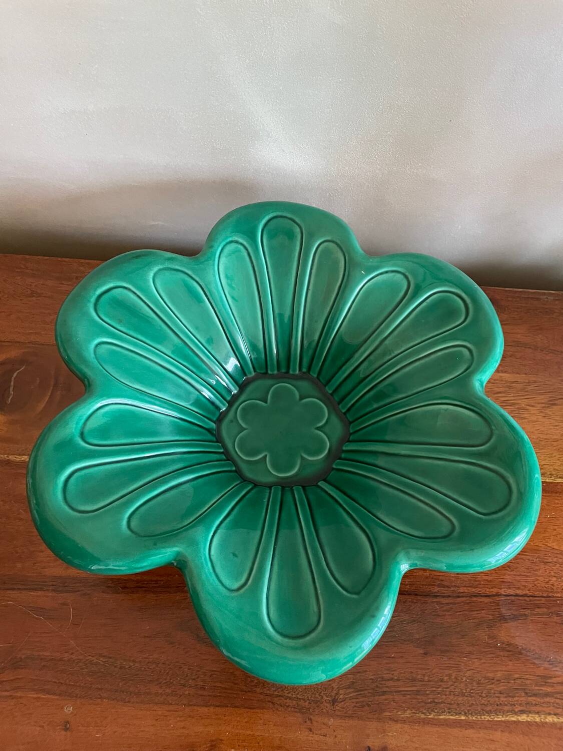 Large bowl signed Cab ceramic Bordeaux