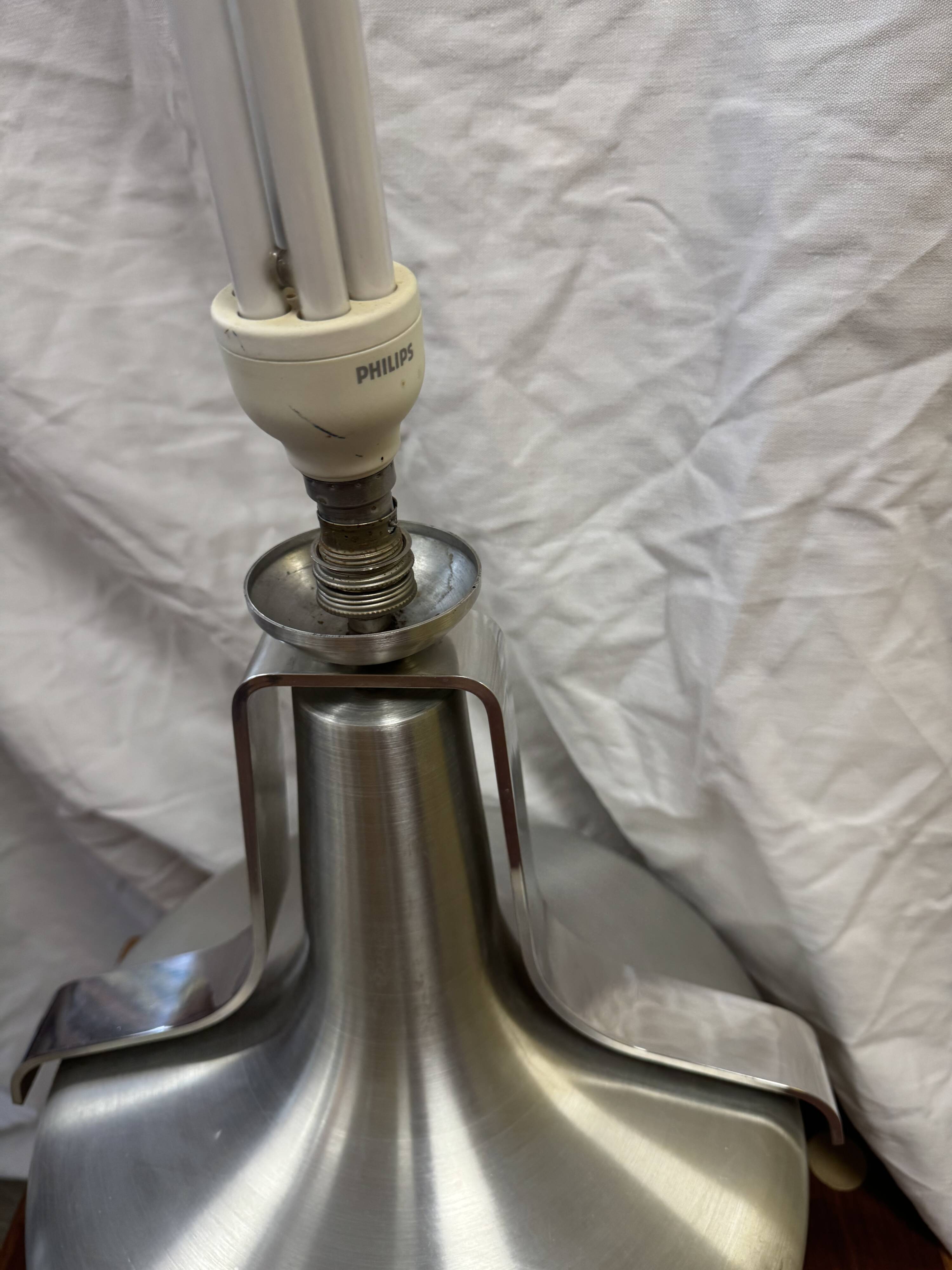 Vintage 70s silver lamp