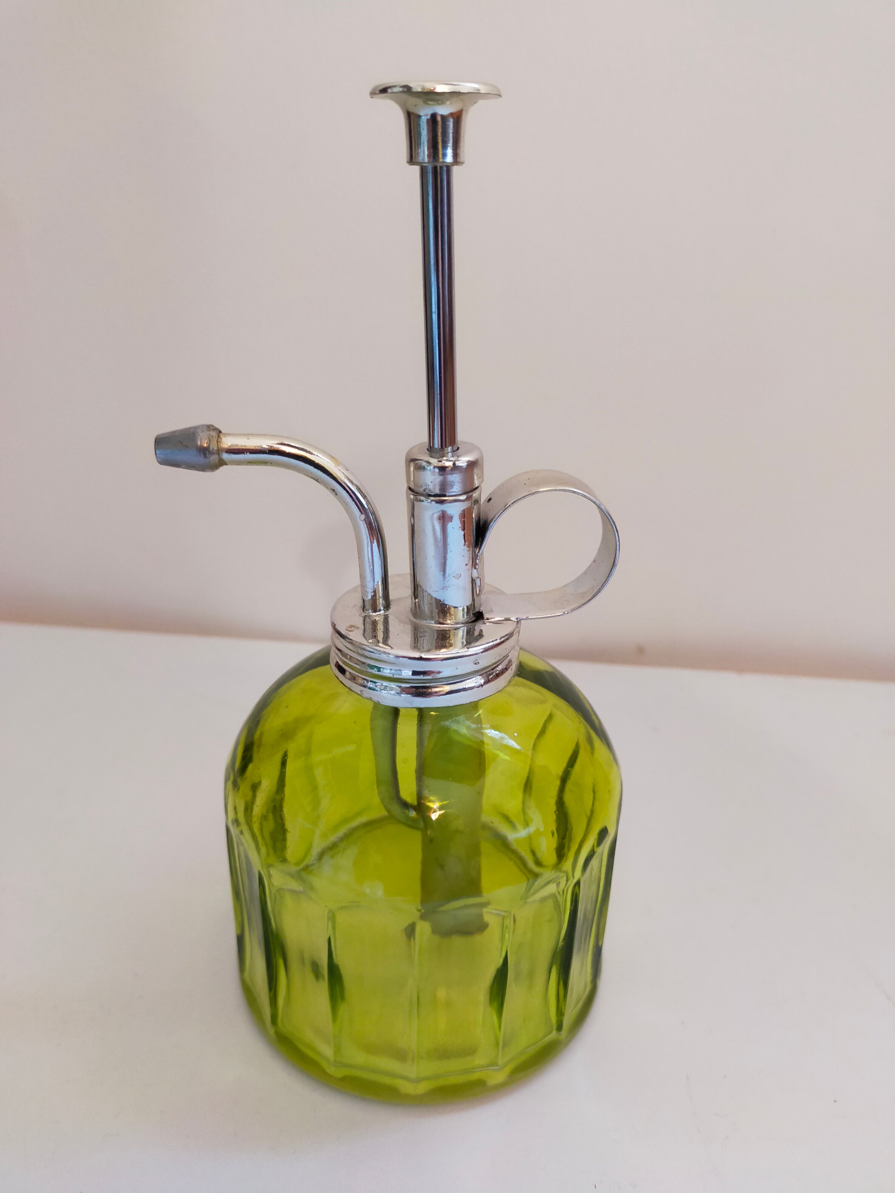 Glass garden vaporizer