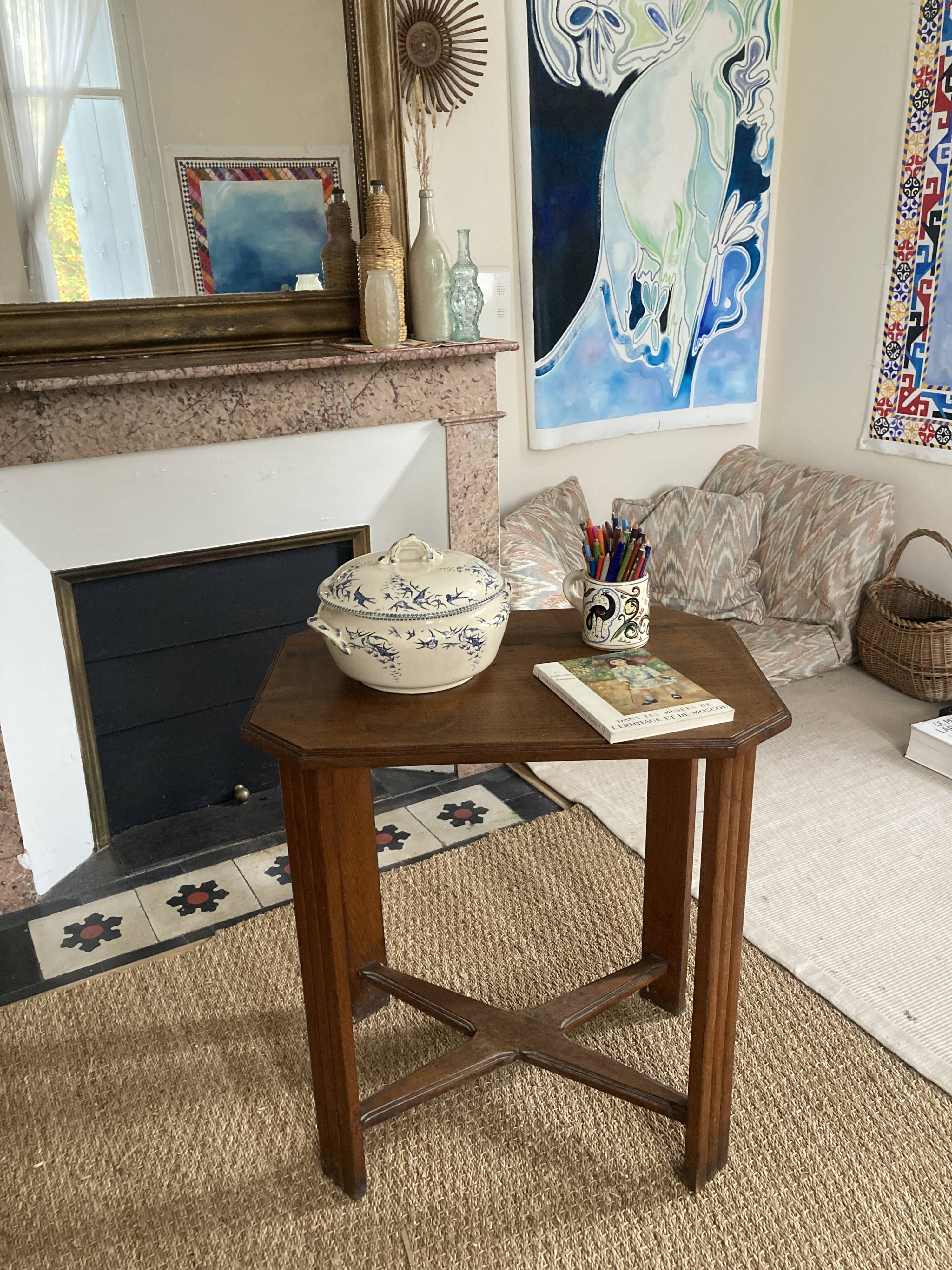 Art Deco wooden side table / end of vintage sofa or pedestal table