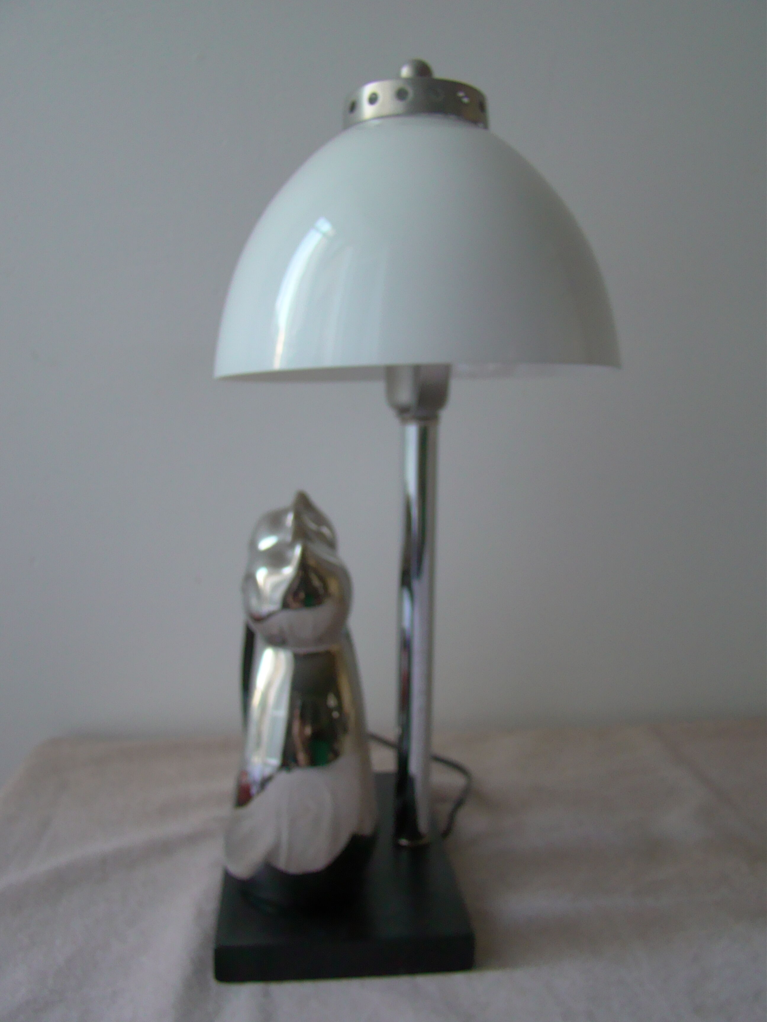 Vintage lamp the cats