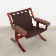 Fauteuil en cuir, design norvégien, années 1970, production : Norvège