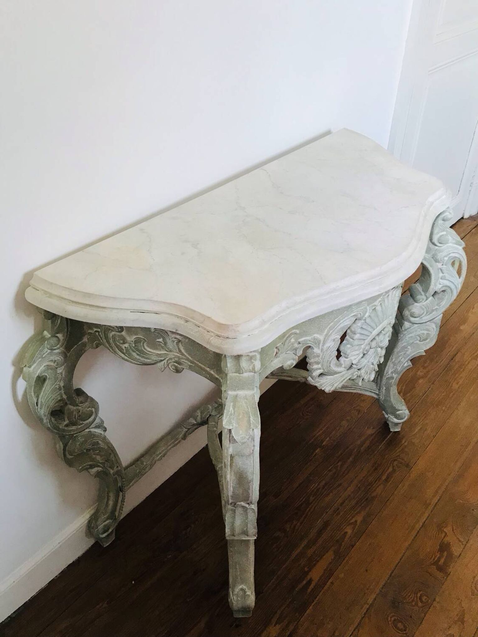 Baroque console