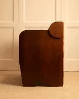 Paire de fauteuils sculpturaux en chêne, Pays-Bas début du XXe siècle