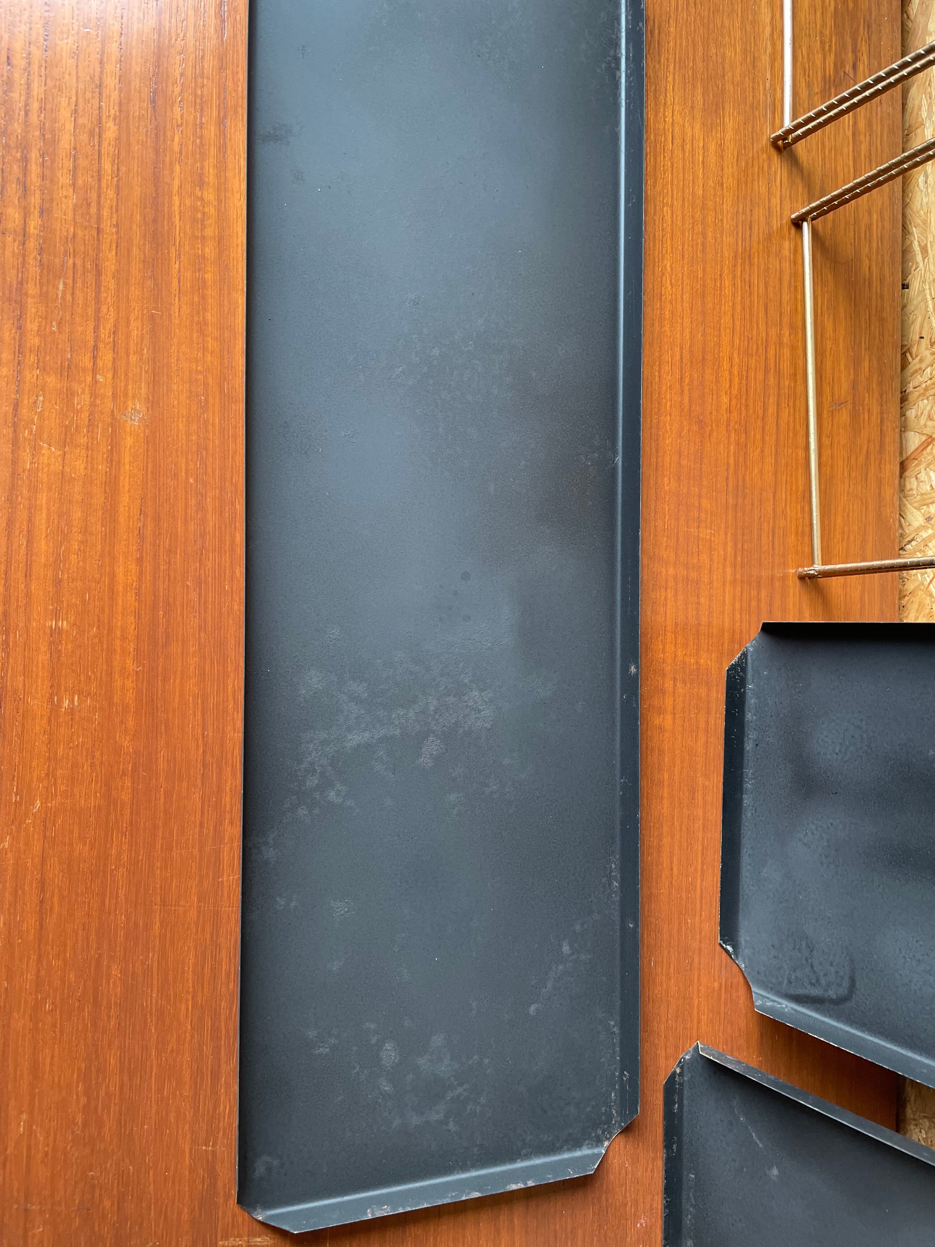 Wall shelf 60s tomado style