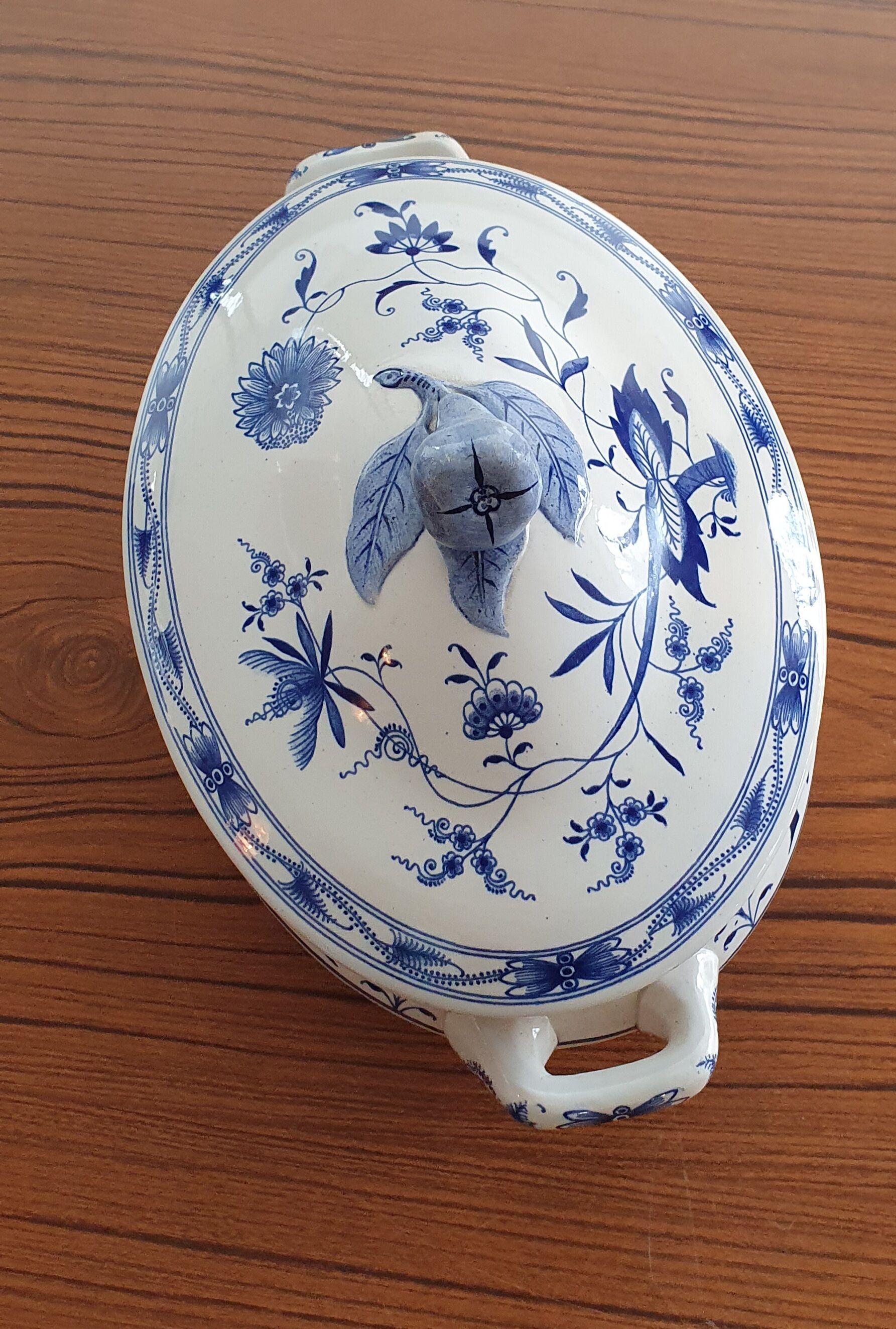 Earthenware soup kitchen