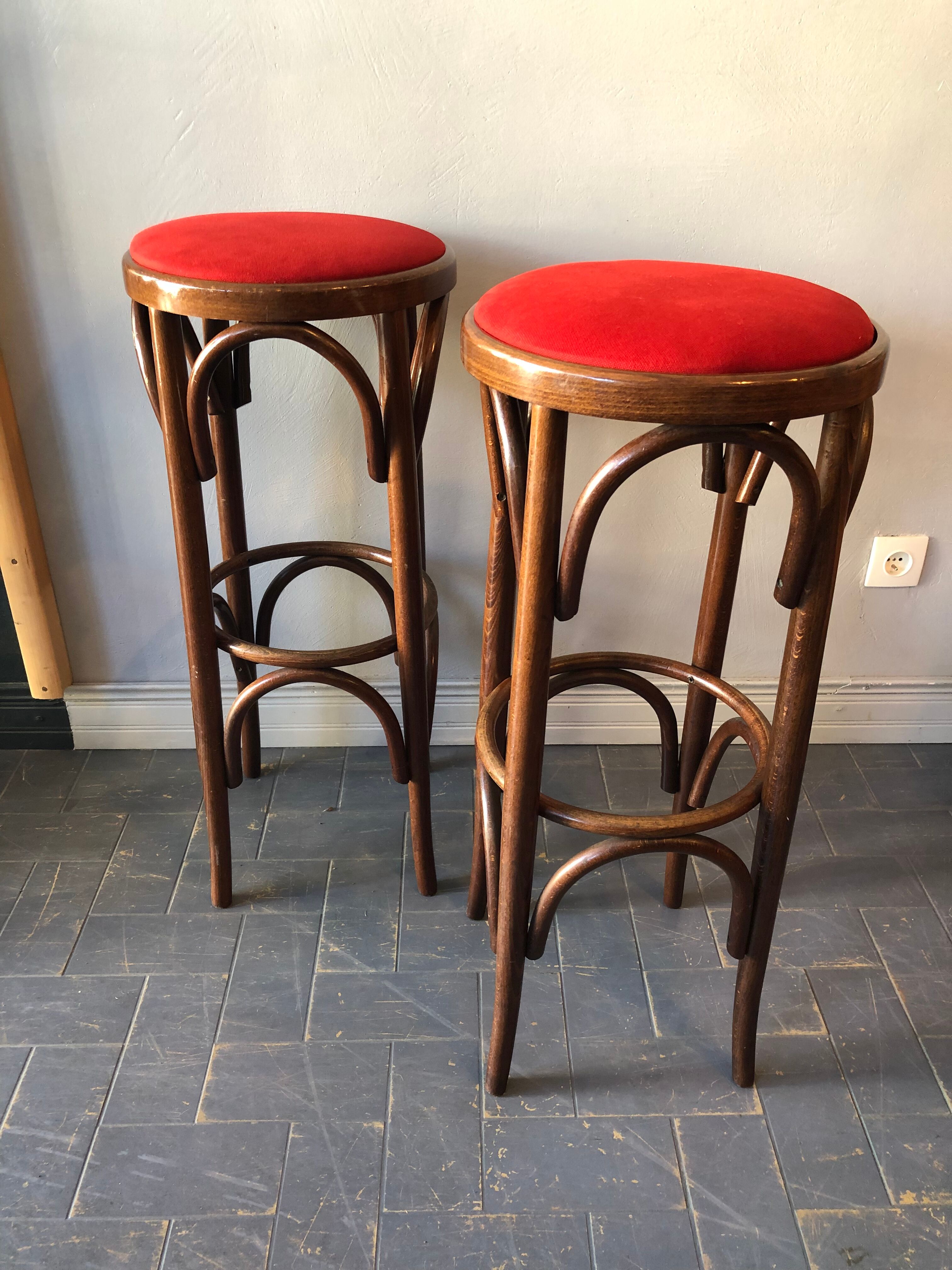 2 bistro bar stools
