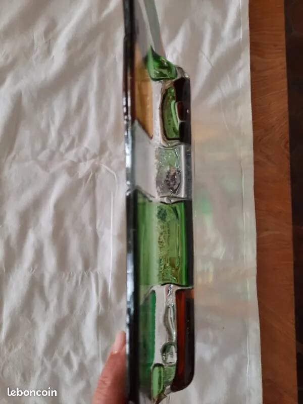 Very beautiful empty pocket in thick colored glass, made by craftsmen