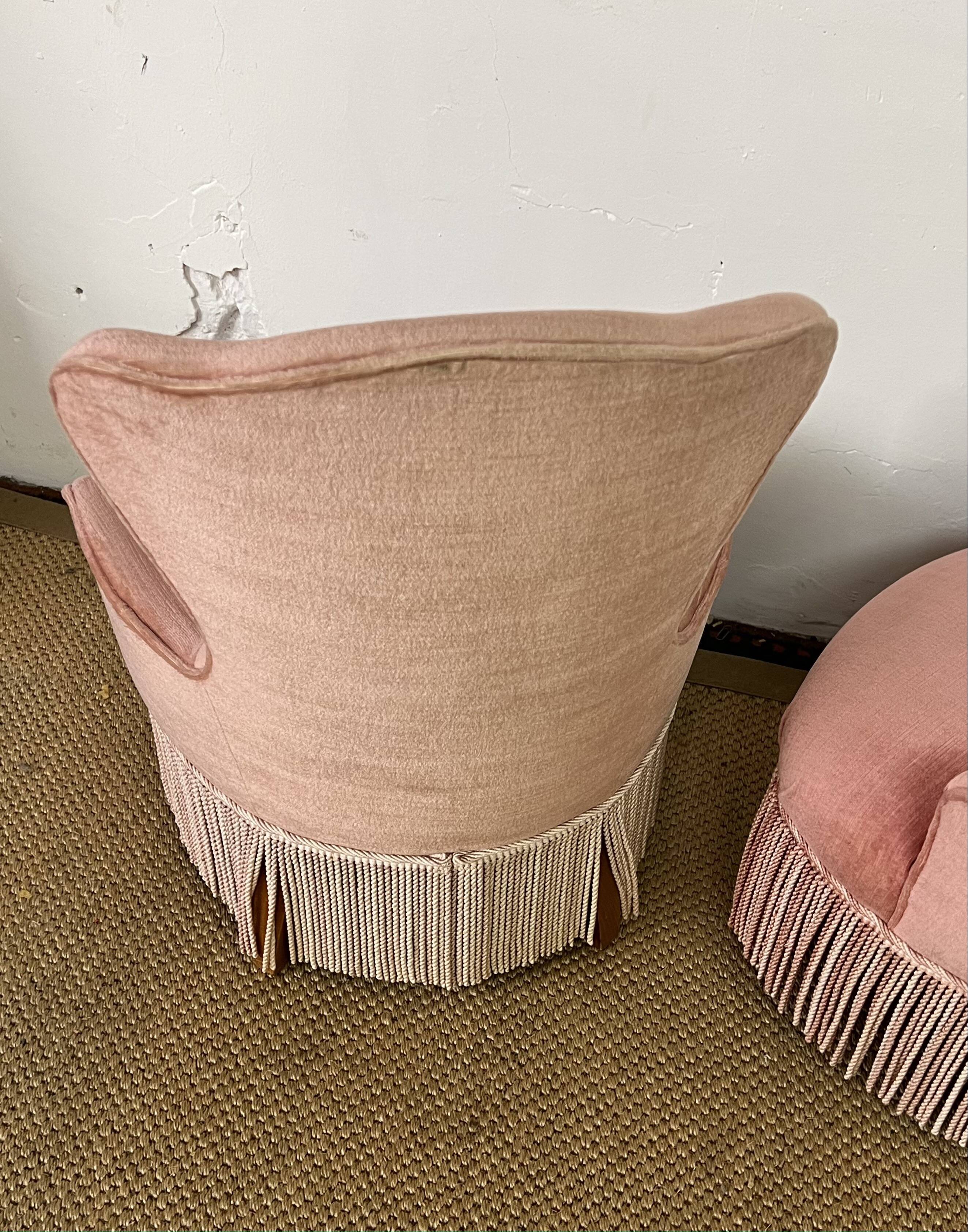 Paire de fauteuils crapaud rose poudré