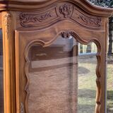 Provençal walnut showcase