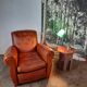 Ancien fauteuil club en cuir, vers 1940 style art déco