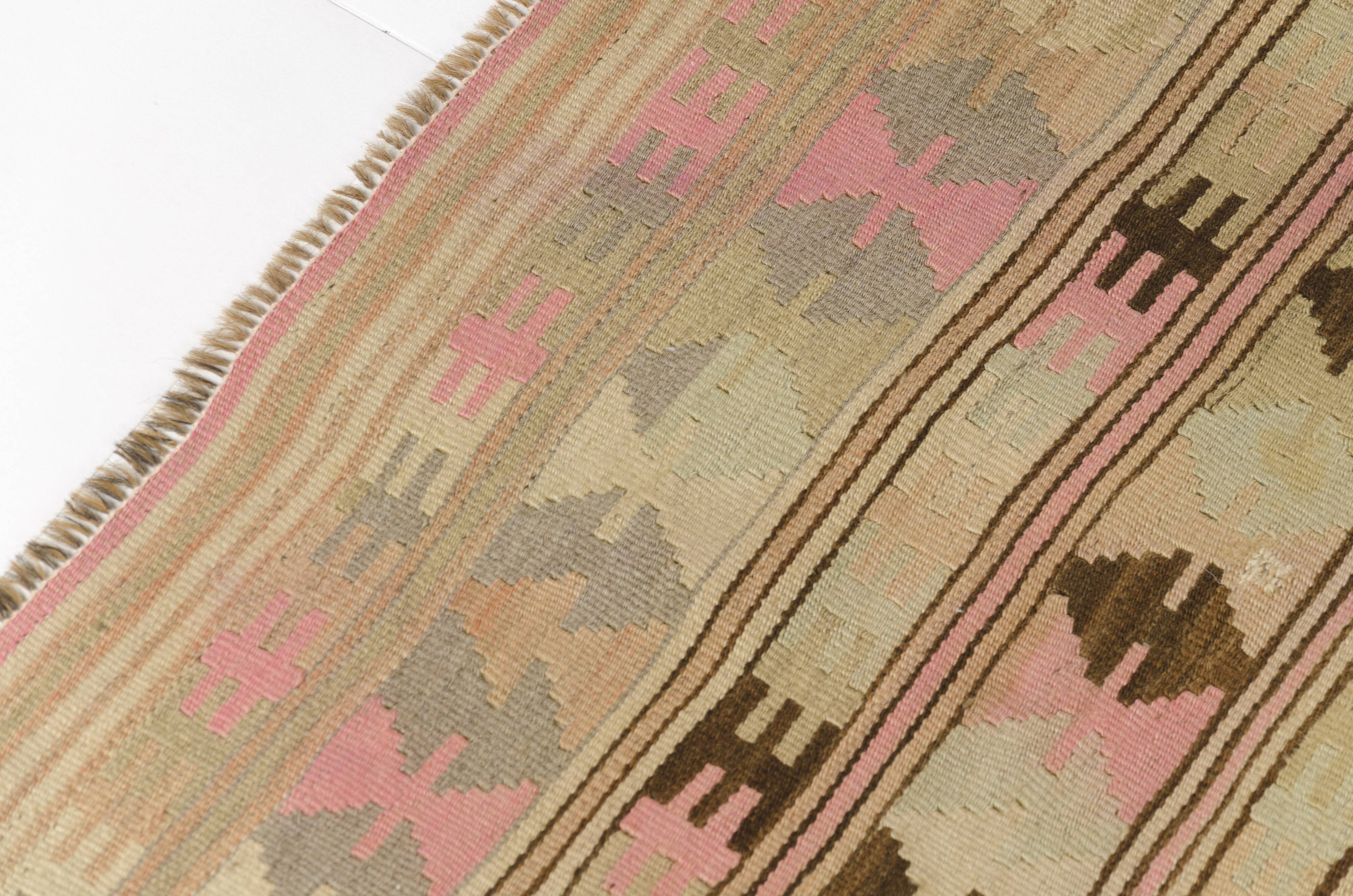 Vintage Turkish Kilim Rug, Handwoven Anatolian Accent Rug, Soft Kilimsku143