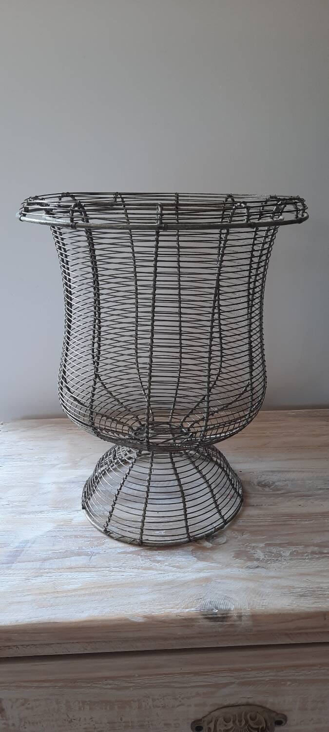 Medici iron vase