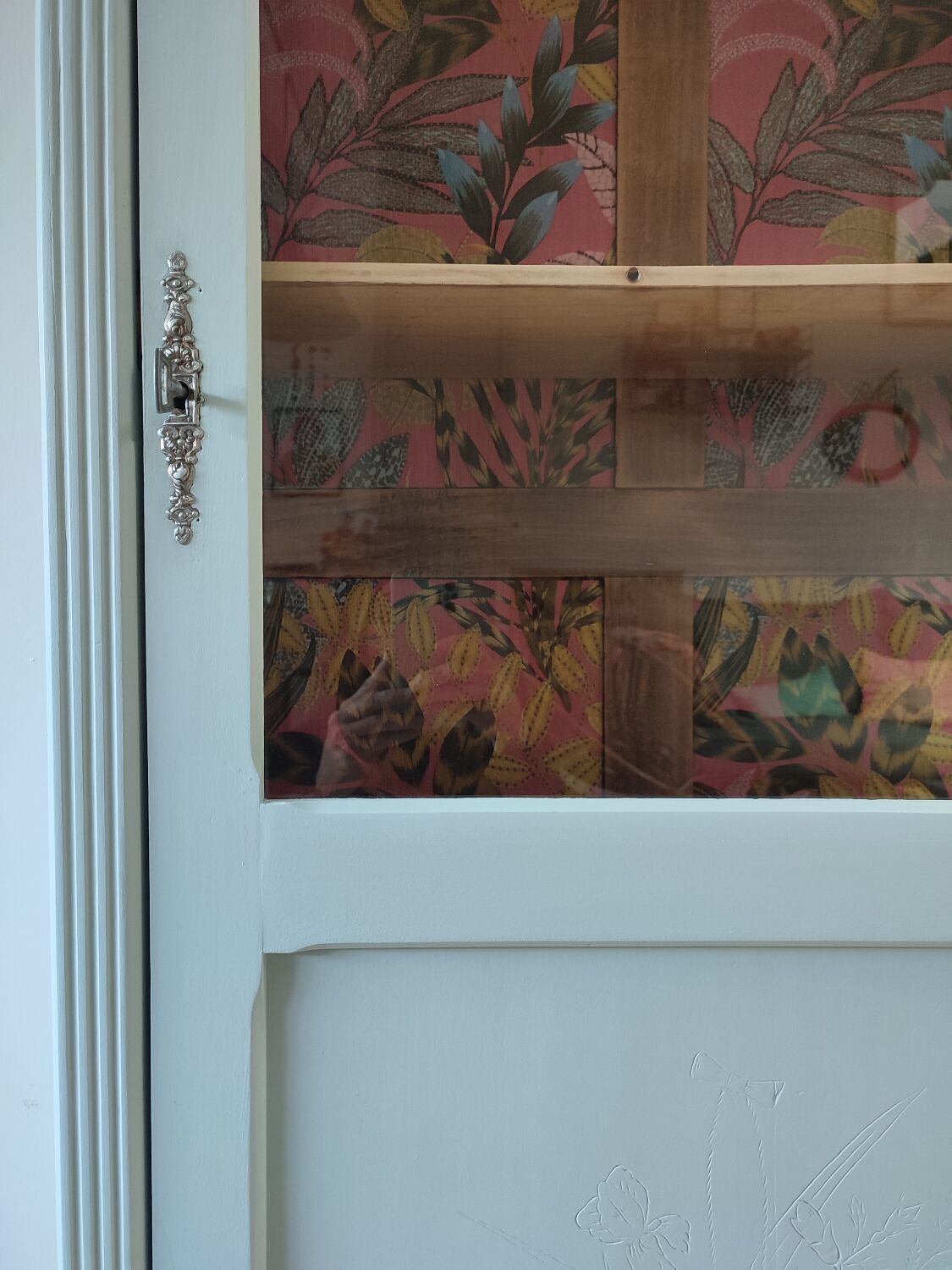 Renovated old showcase